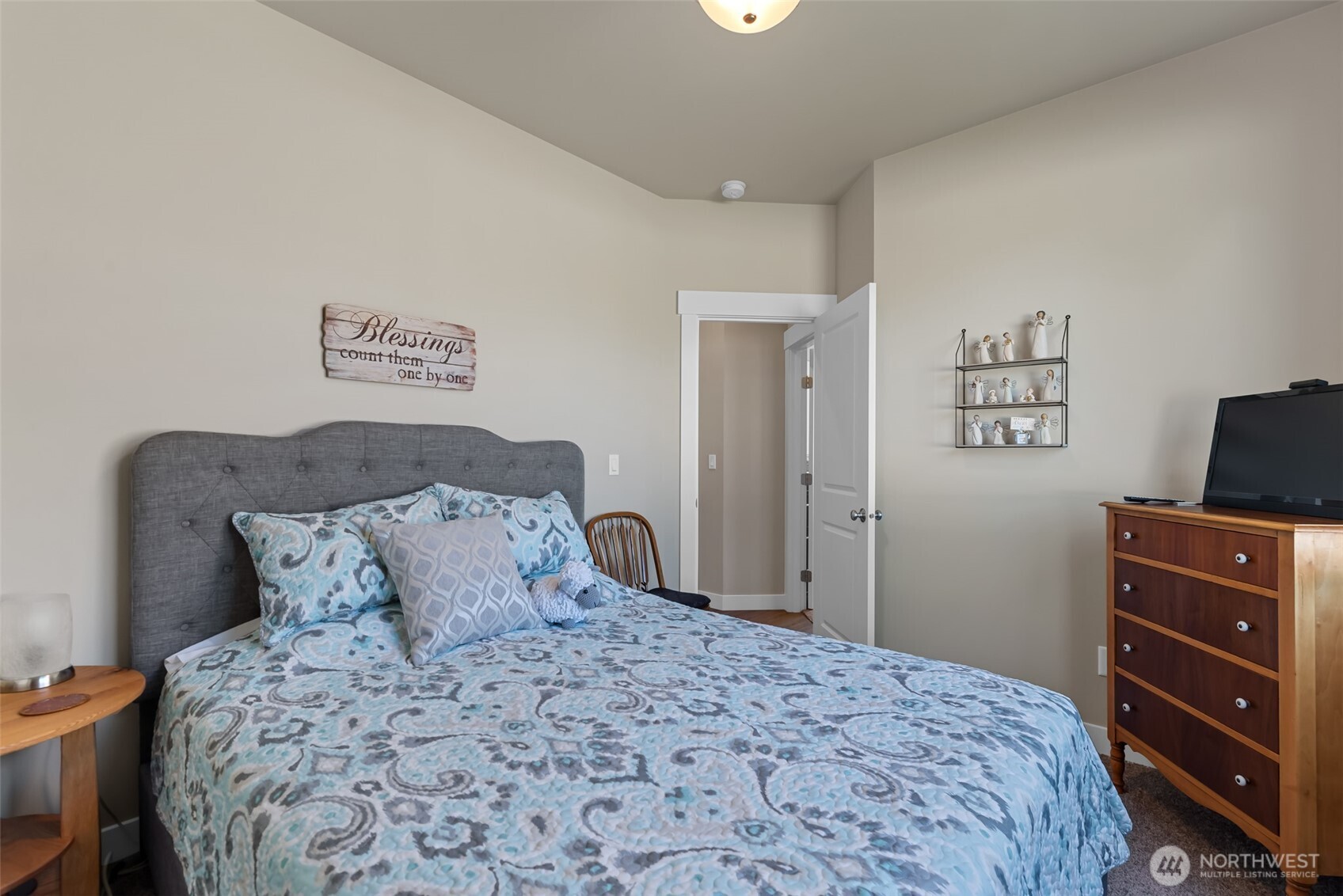 195 Pershing Circle Property Photo 18