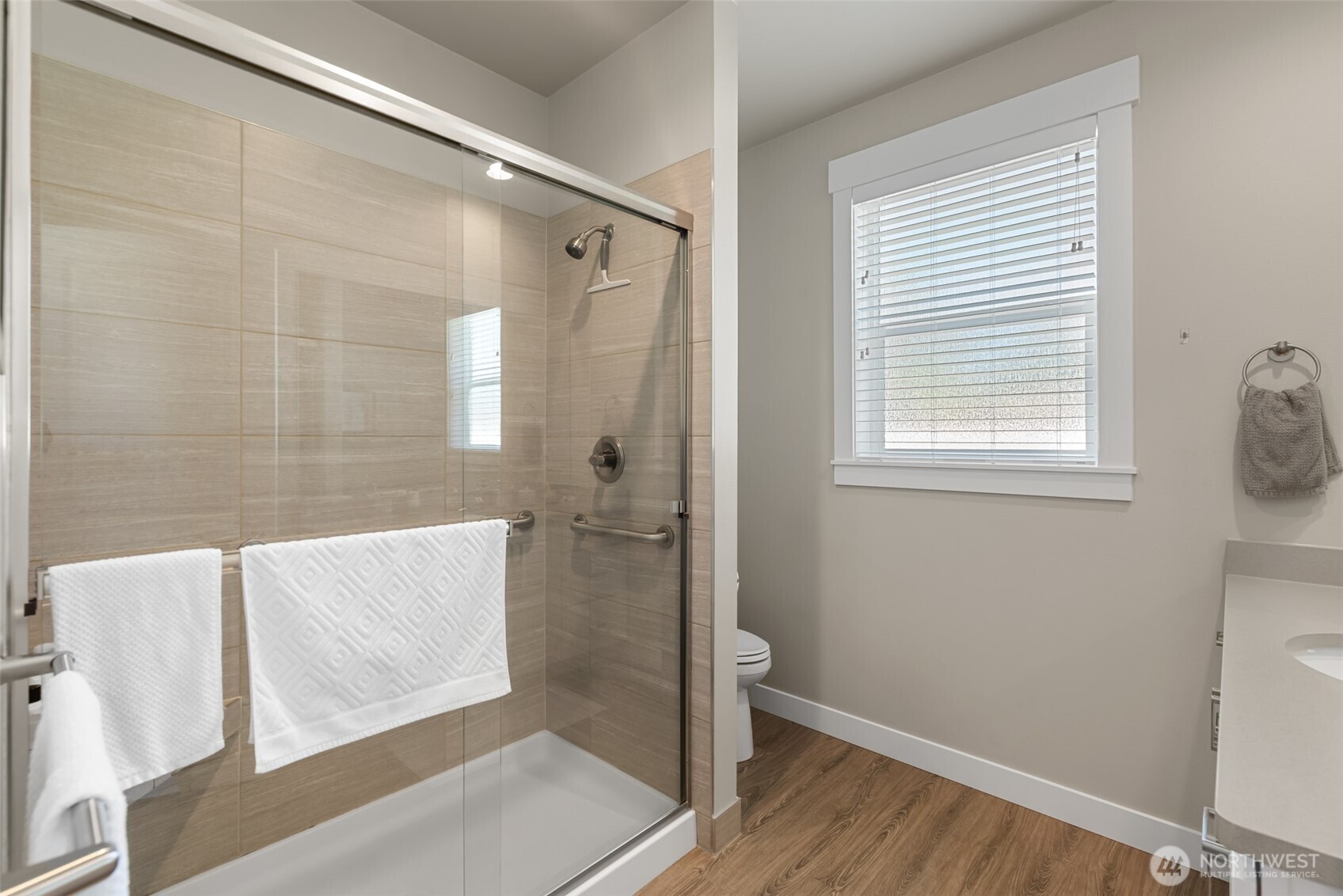195 Pershing Circle Property Photo 25