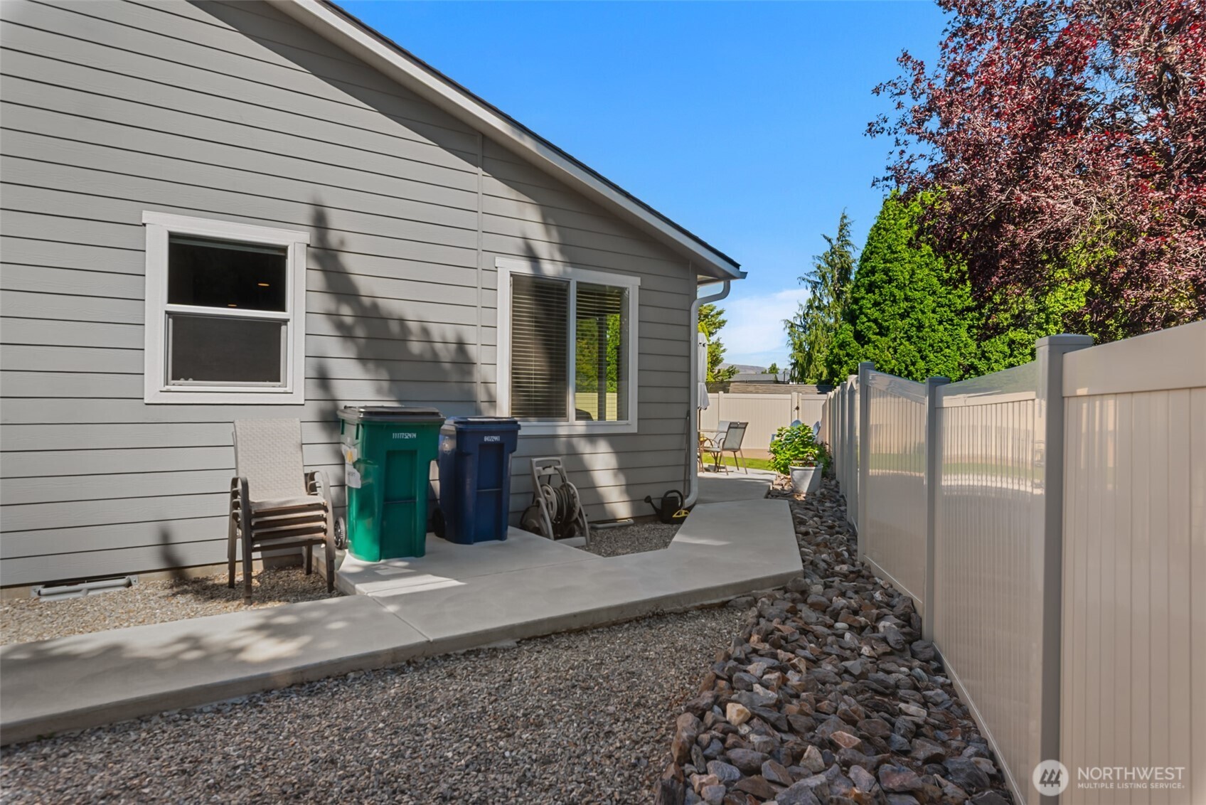 195 Pershing Circle Property Photo 30