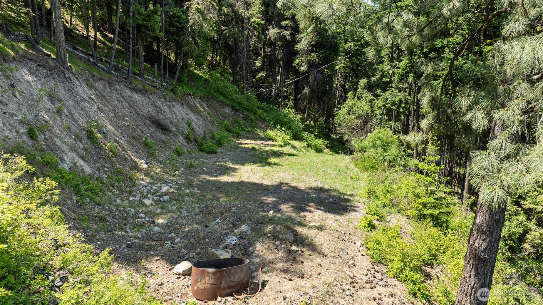 1208 Rodeo Road Property Photo 3