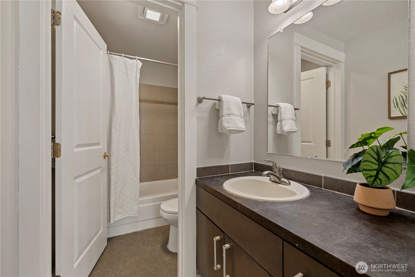 738 Kirkland Circle E104 Property Photo 14