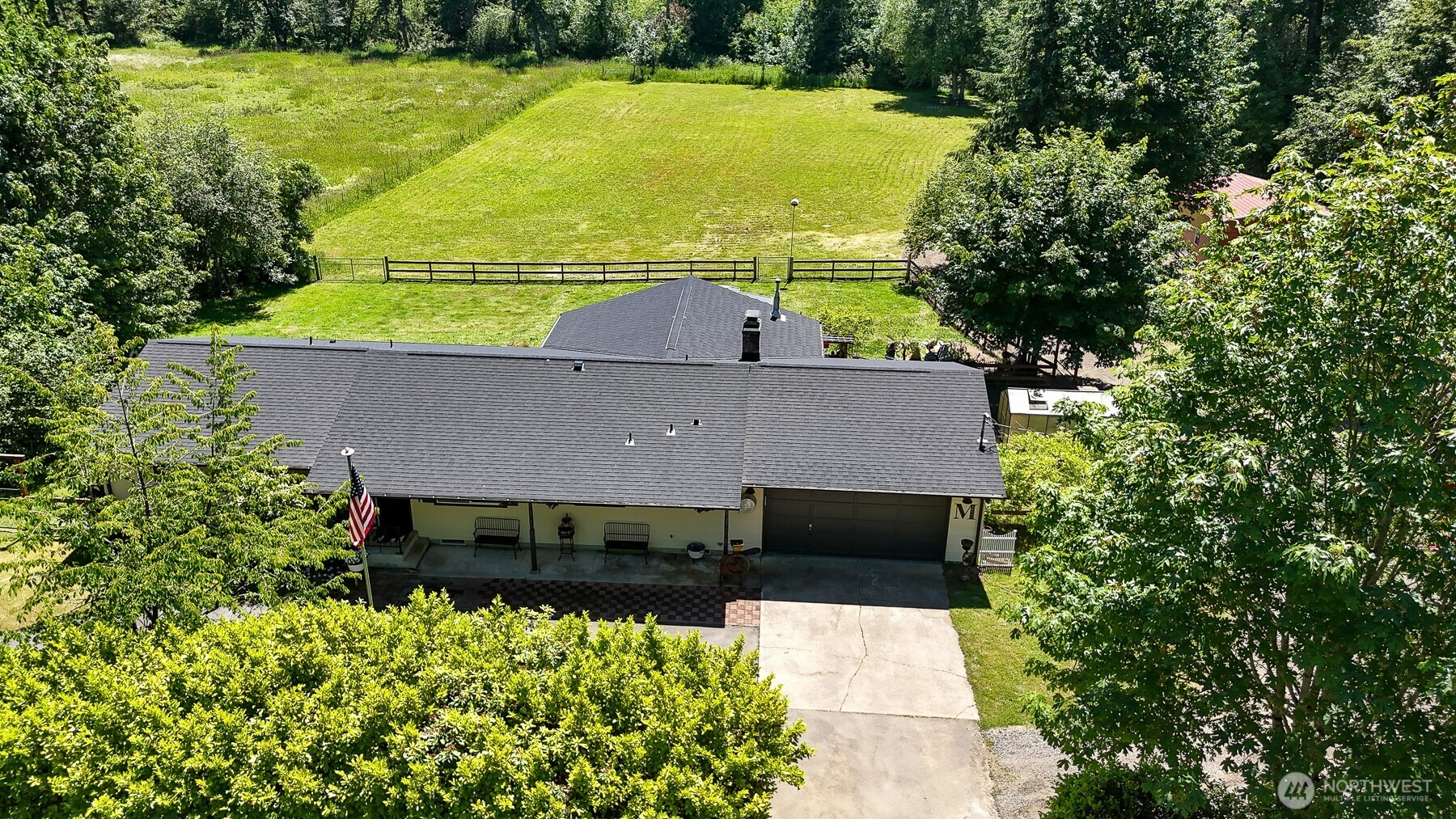 16005 148th Avenue Property Photo 3