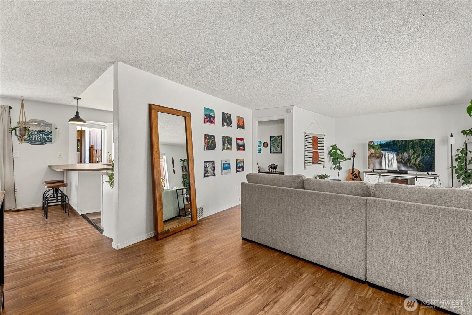 3618 E M Street Property Photo 5