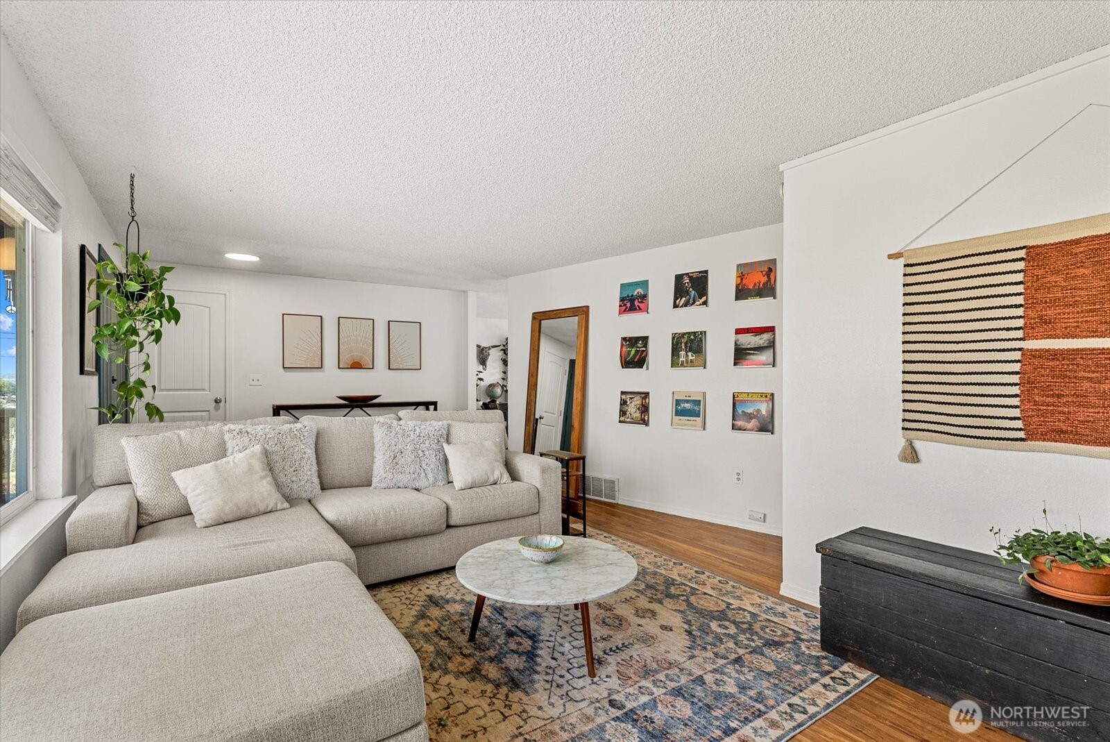 3618 E M Street Property Photo 6