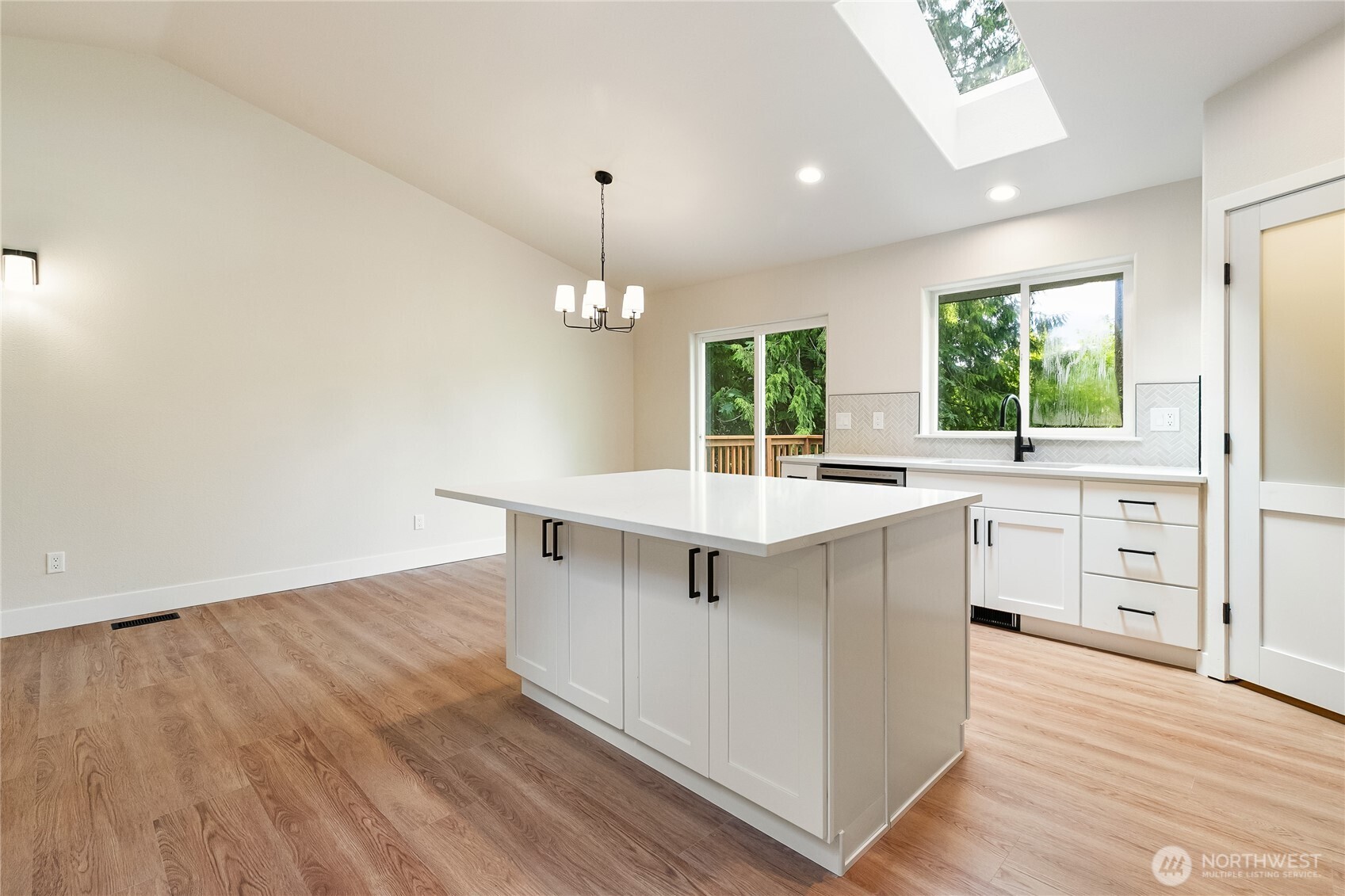 7 B Plum Lane Property Photo 9