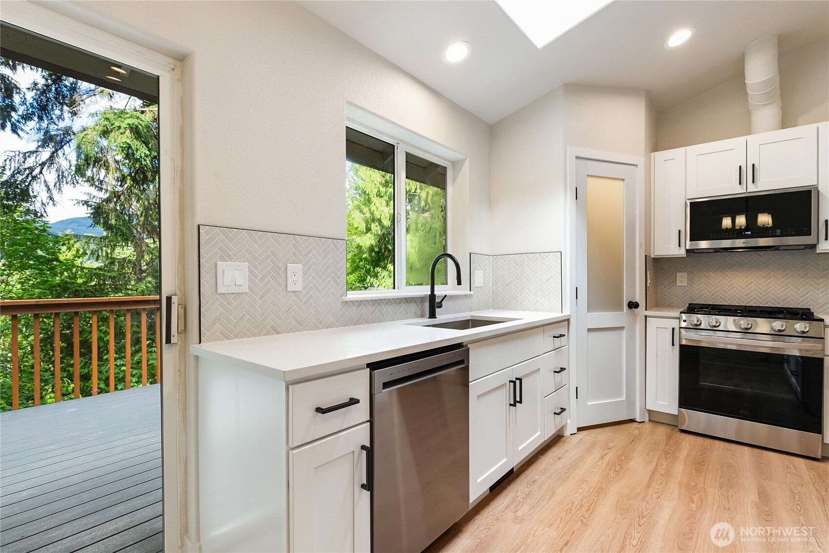 7 B Plum Lane Property Photo 12