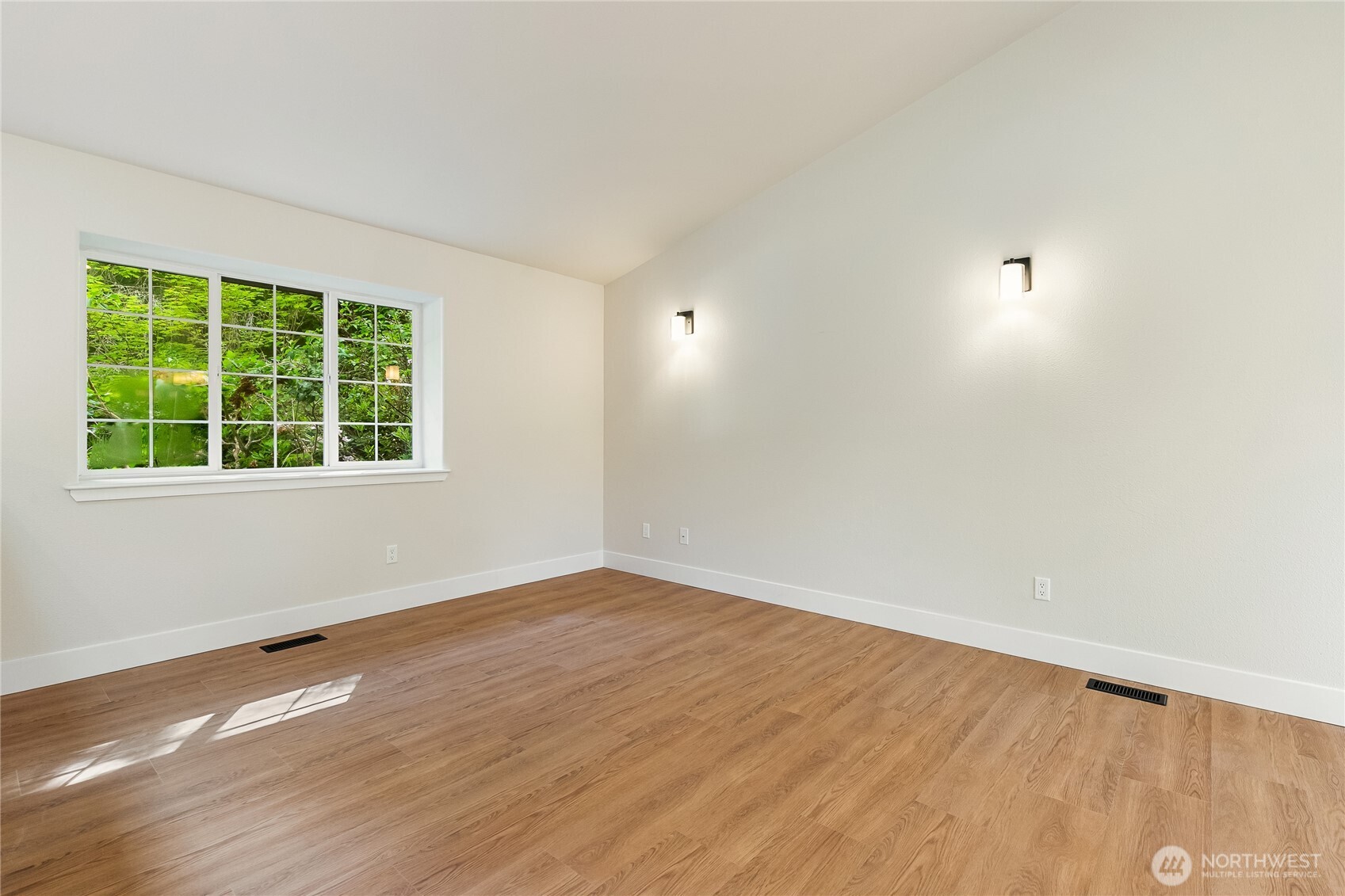 7 B Plum Lane Property Photo 16