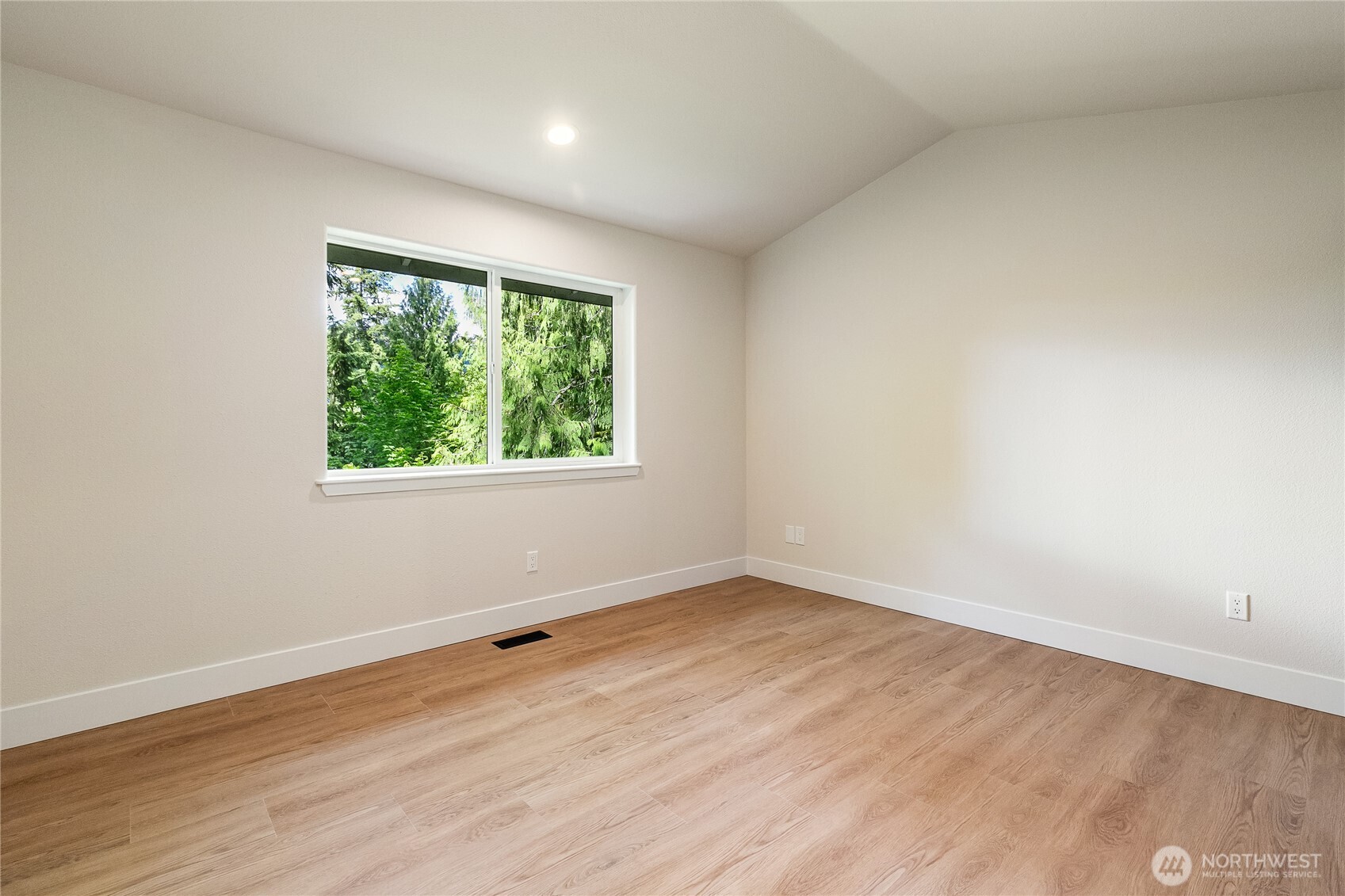 7 B Plum Lane Property Photo 21