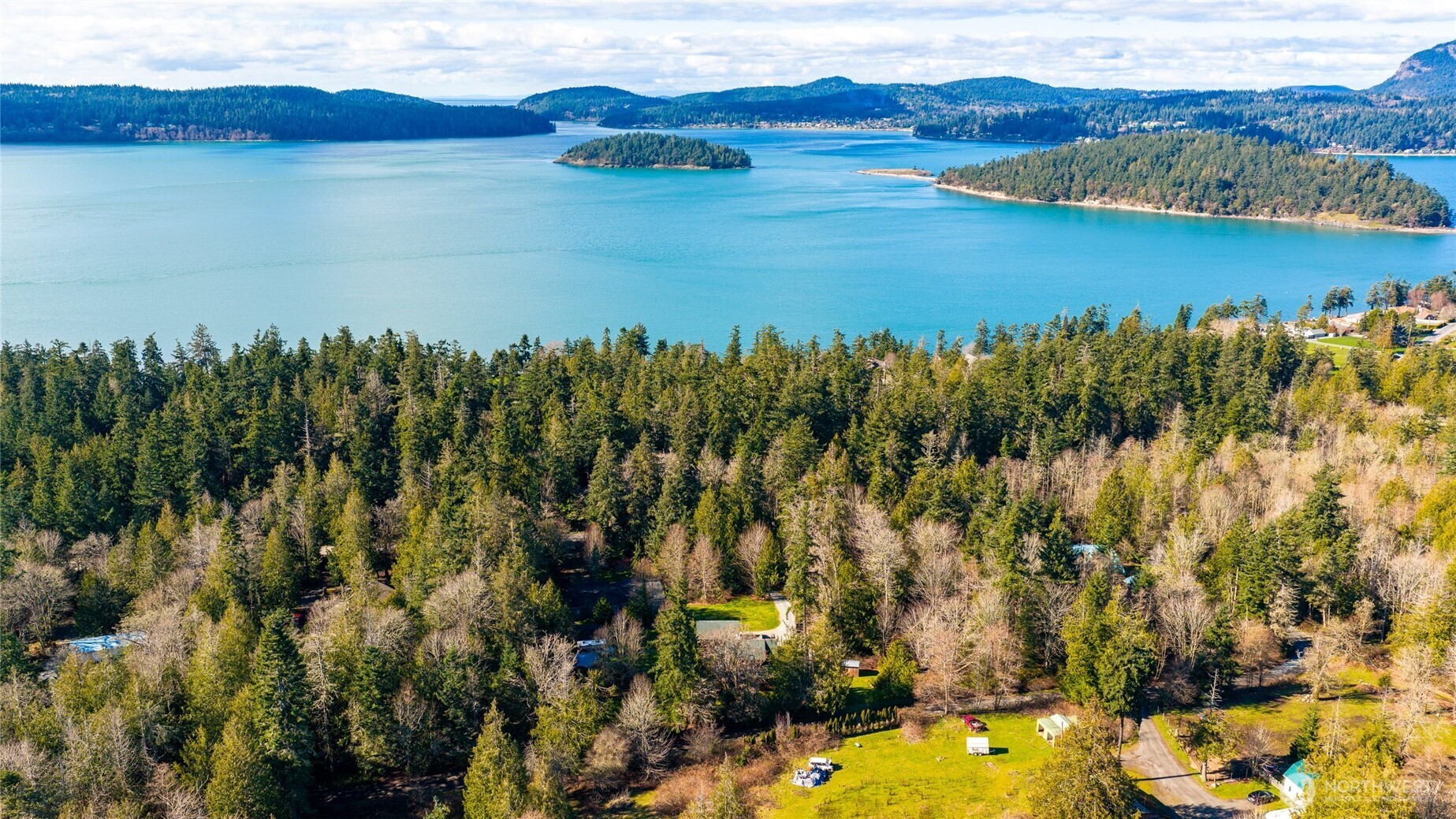 16059 Snee Oosh Road Property Photo 6