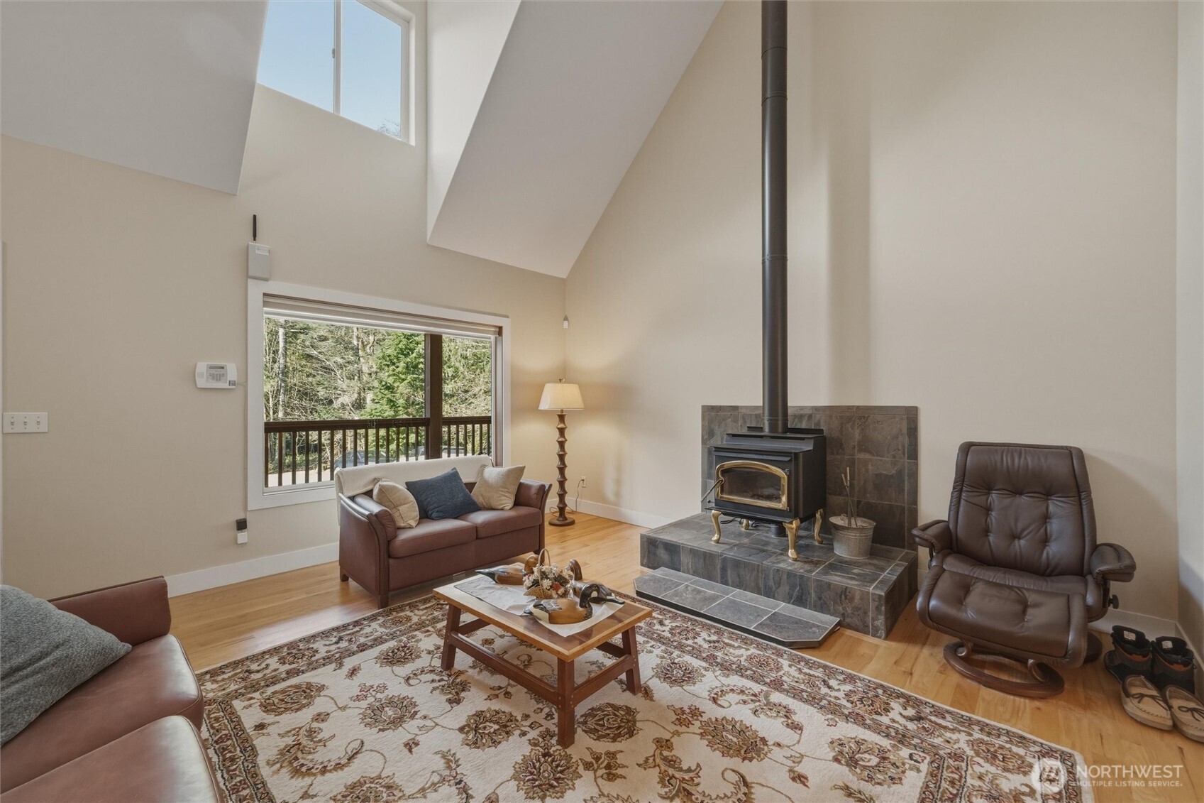 16059 Snee Oosh Road Property Photo 10