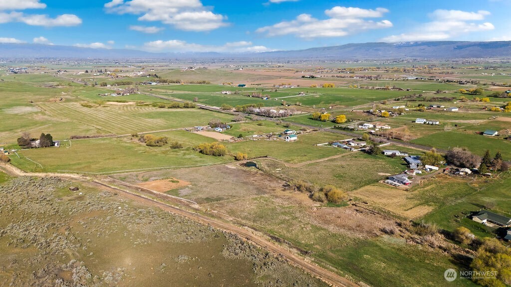 0 X Vantage Highway Property Photo 2