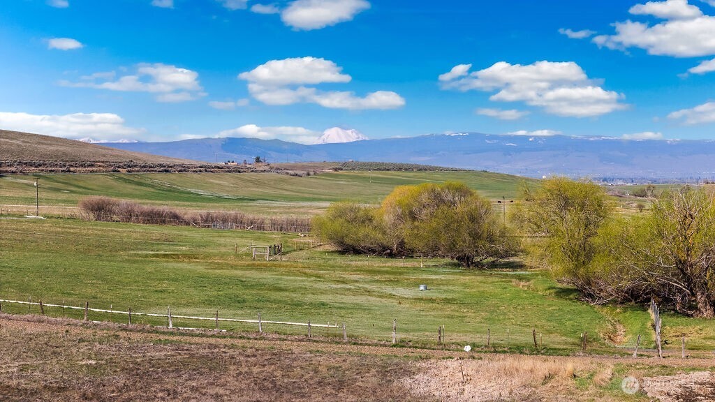 0 X Vantage Highway Property Photo 12