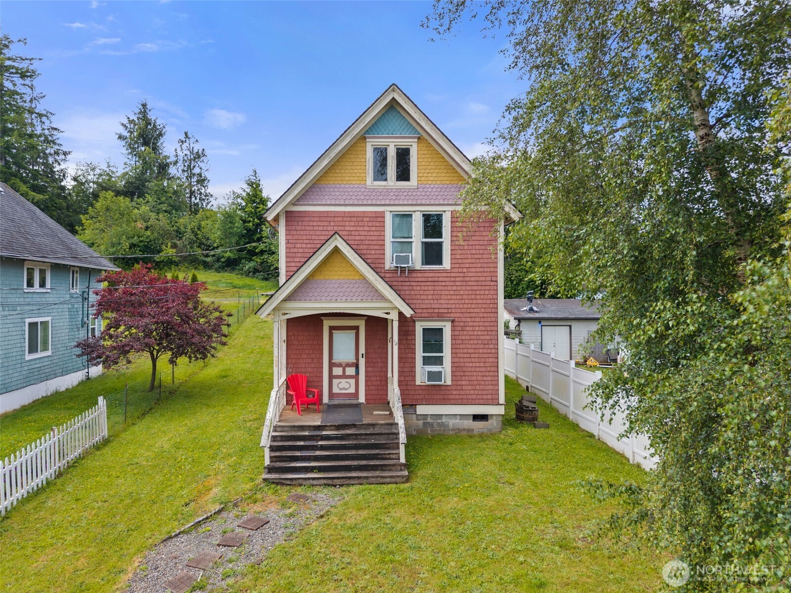 722 E Cowlitz Street Property Photo 1