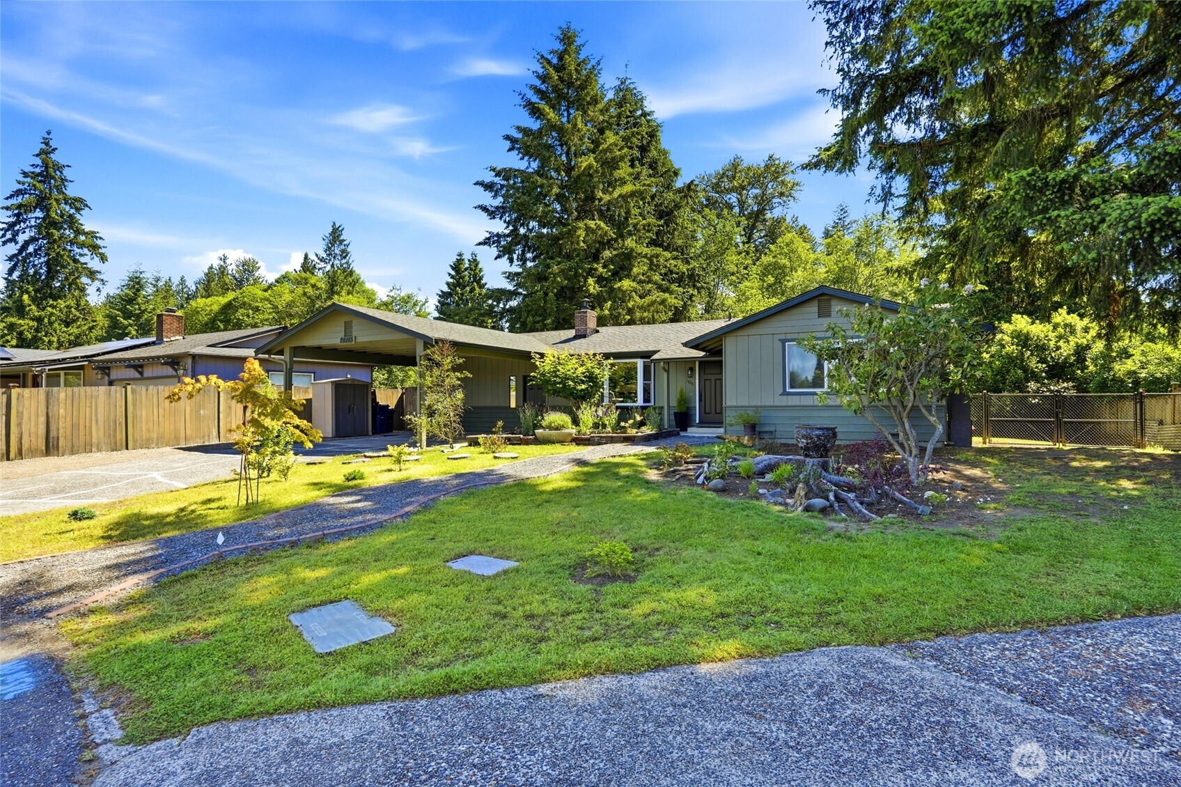 14215 55th Avenue Property Photo 2