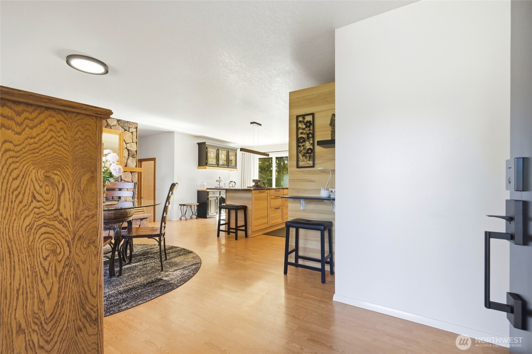 14215 55th Avenue Property Photo 4