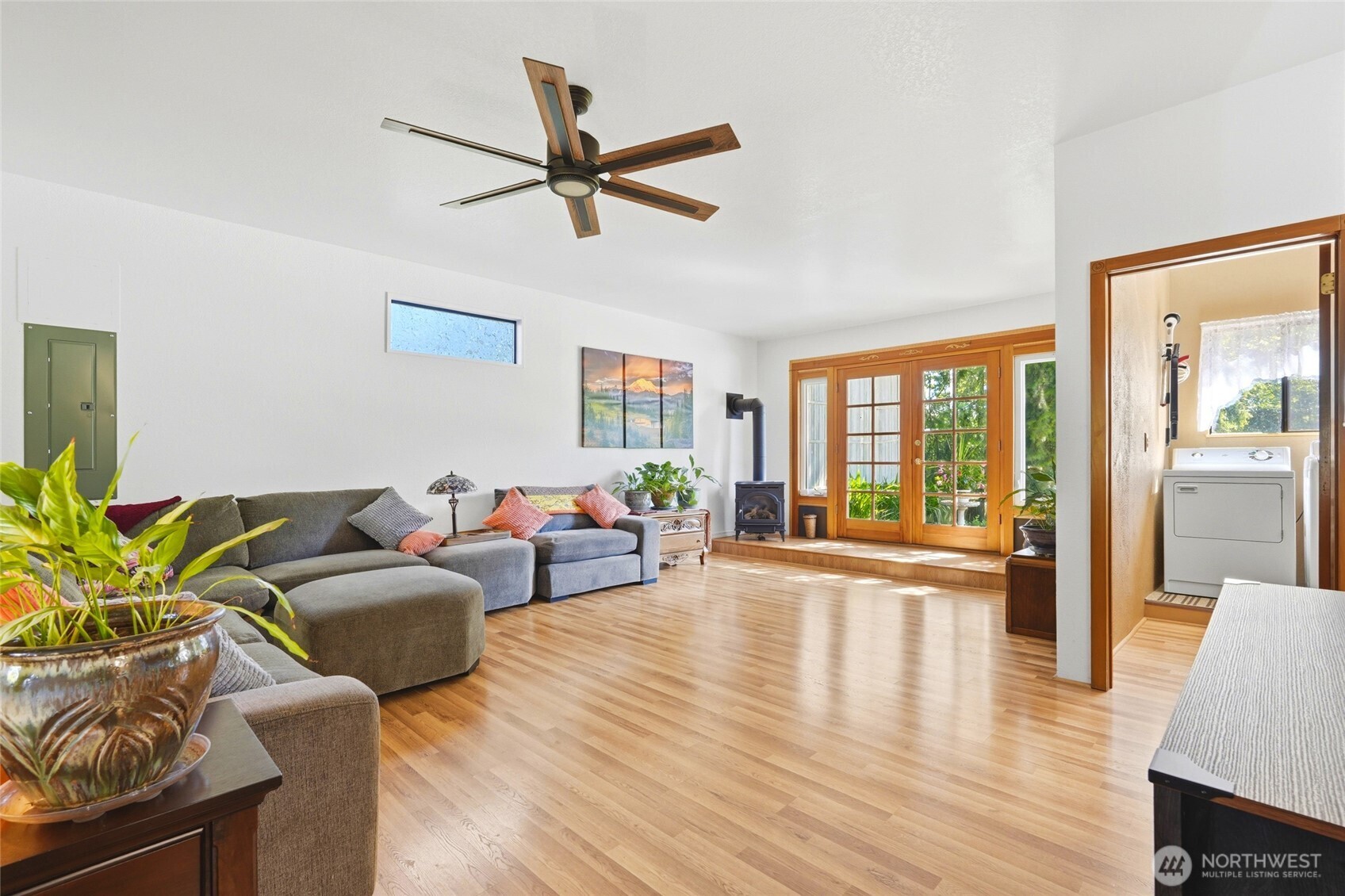 14215 55th Avenue Property Photo 17