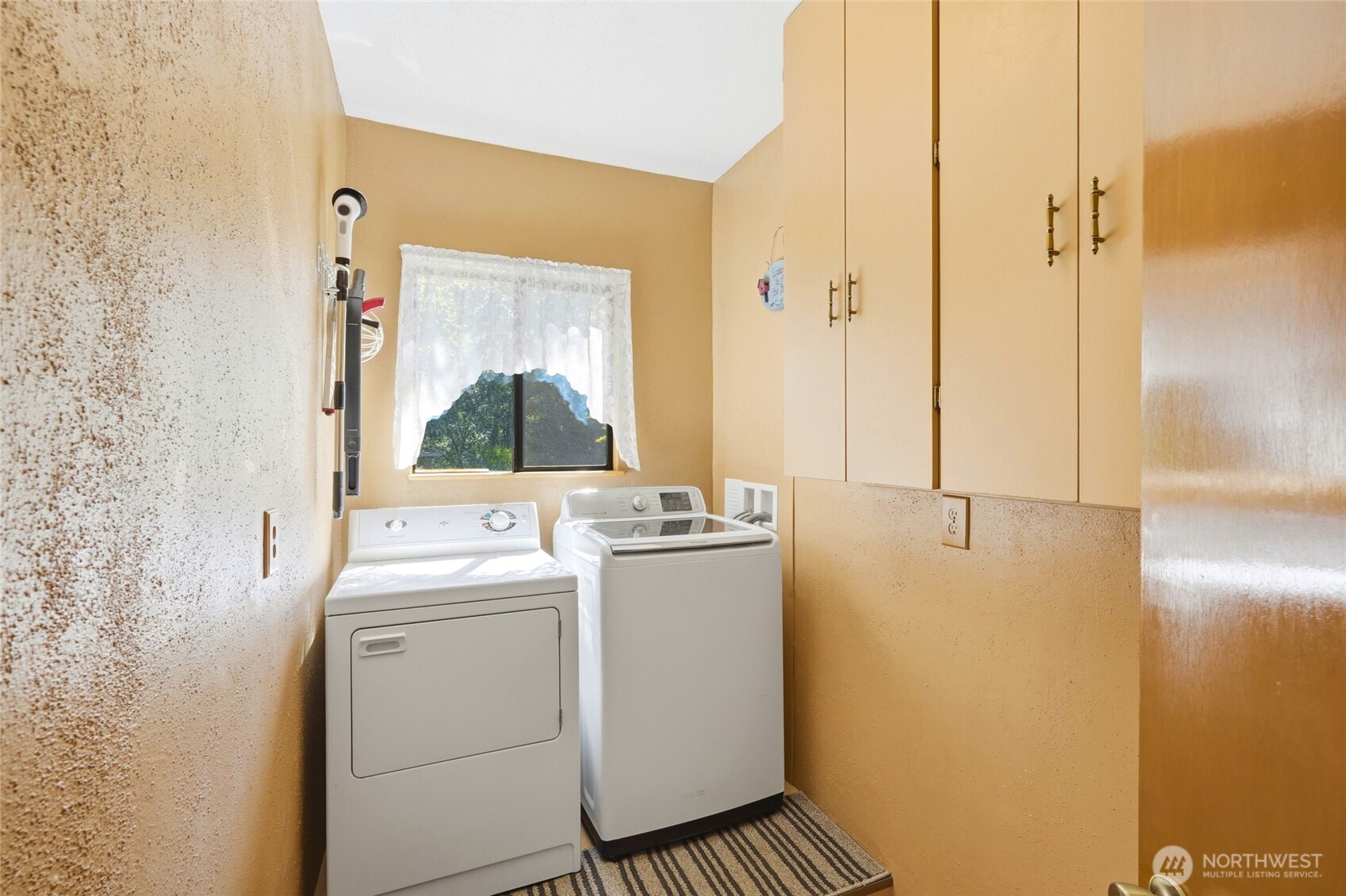 14215 55th Avenue Property Photo 26