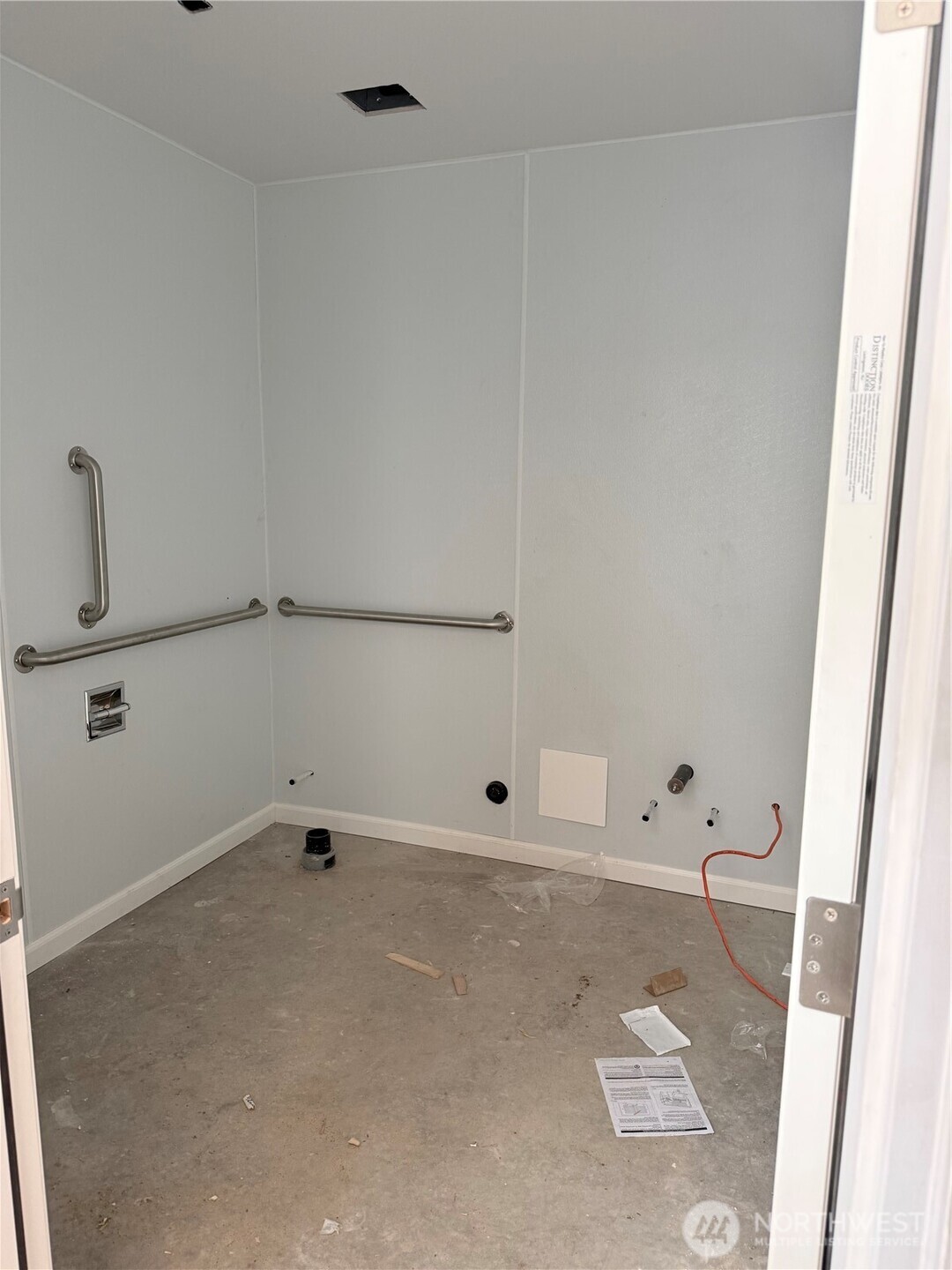 8580 Portal Way Property Photo 8