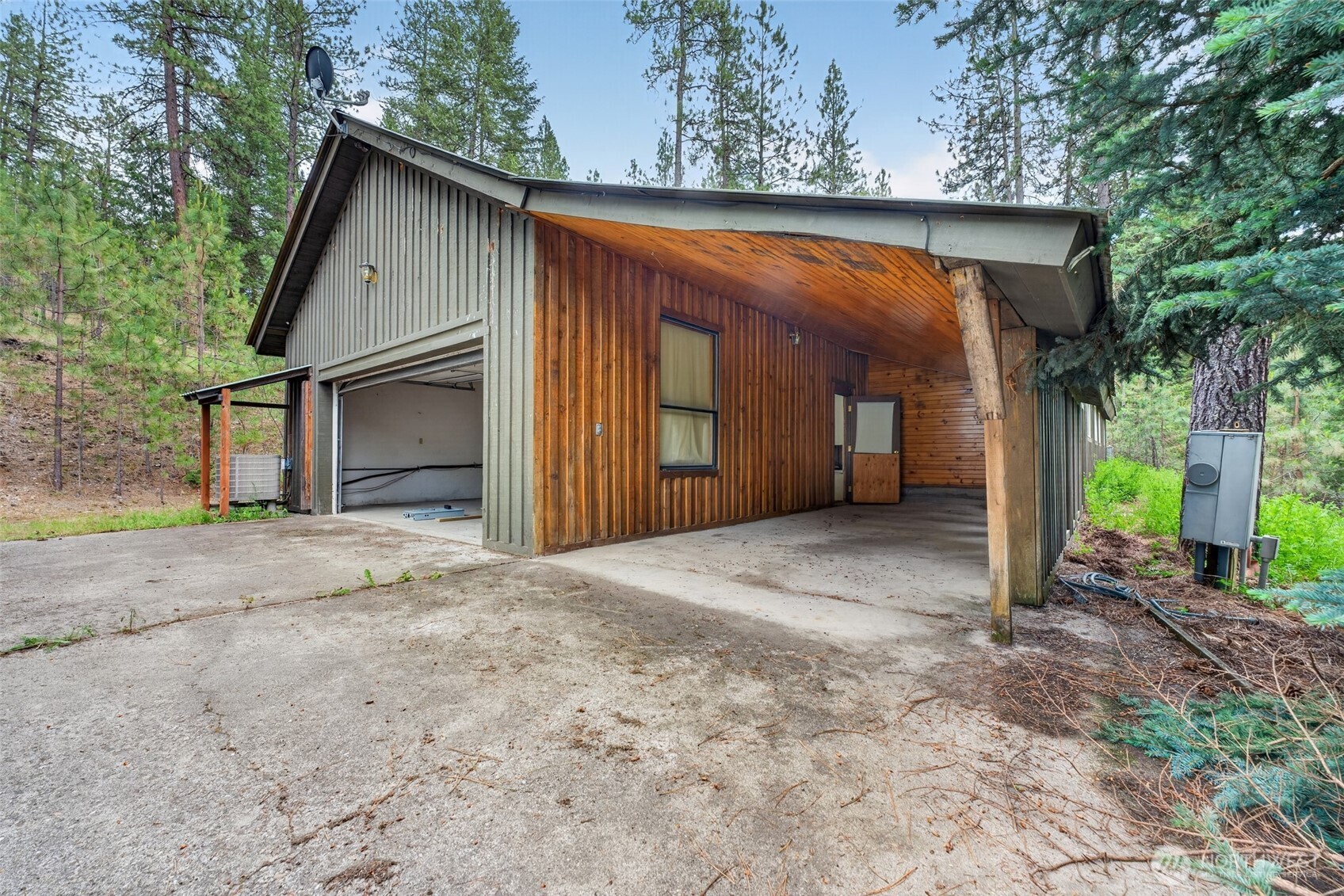 3266 Shady Court Property Photo 1
