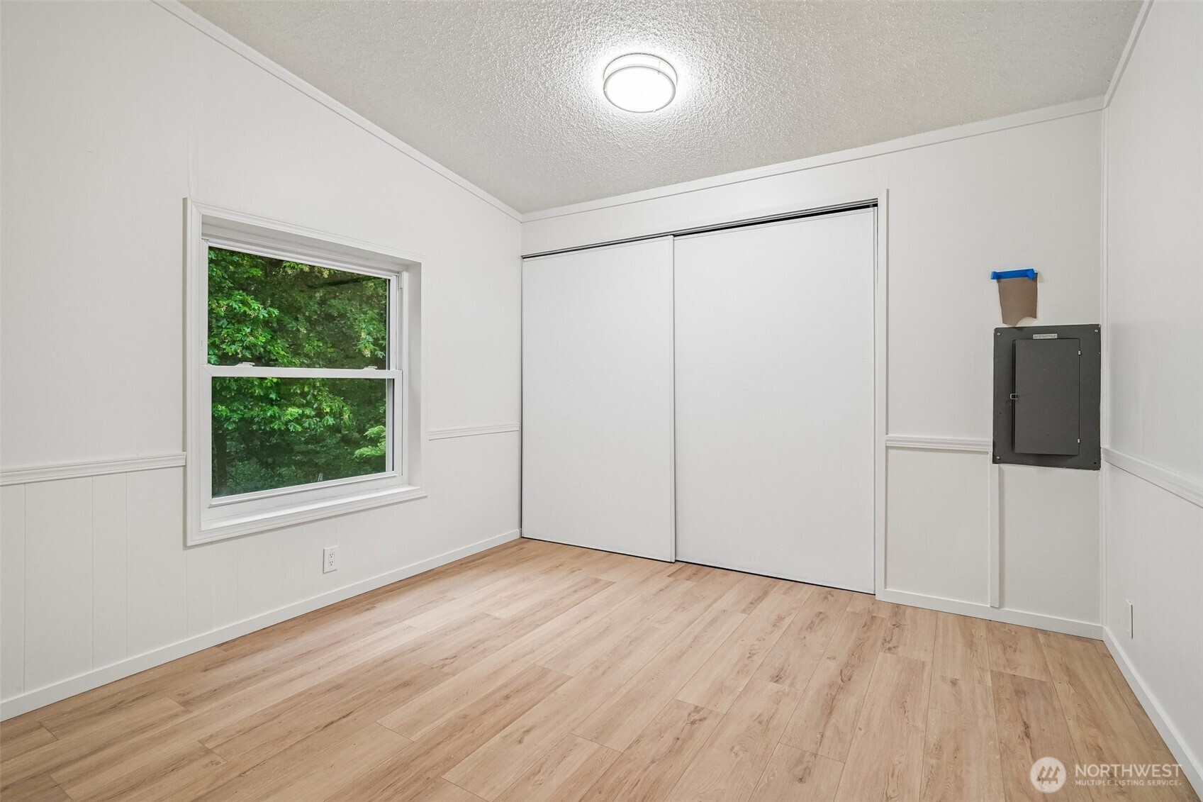 215 105th Avenue Property Photo 18