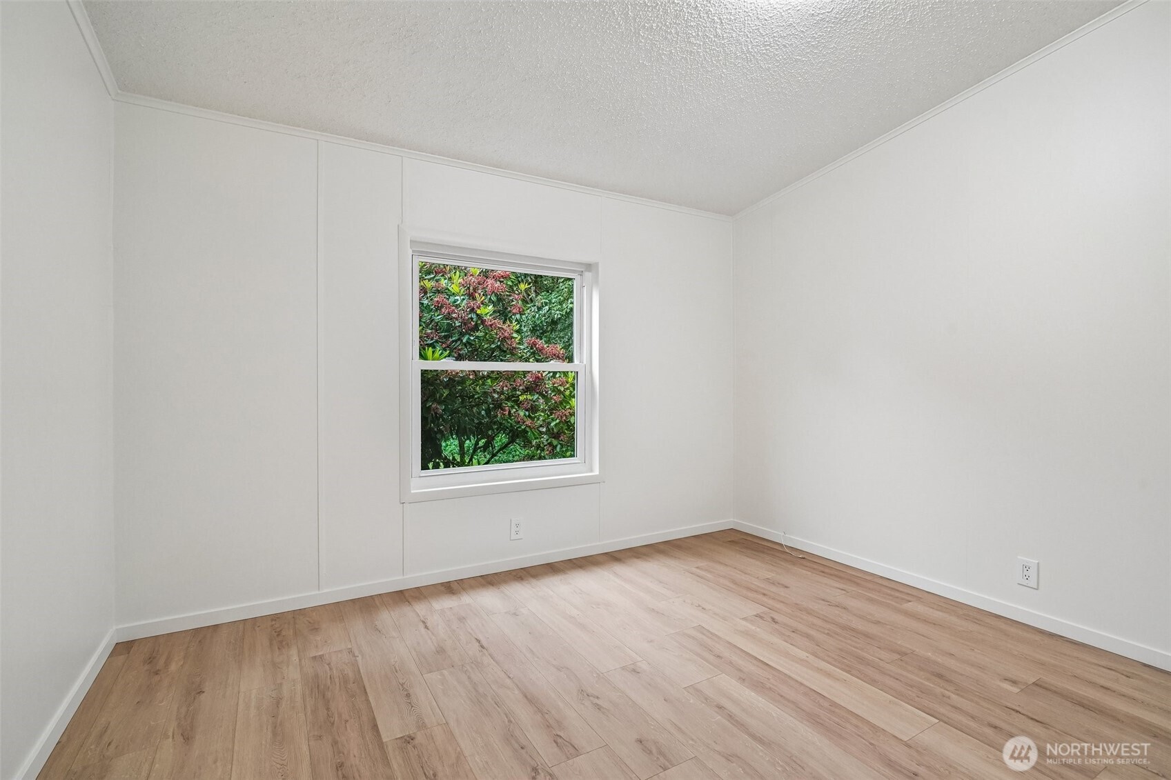 215 105th Avenue Property Photo 21