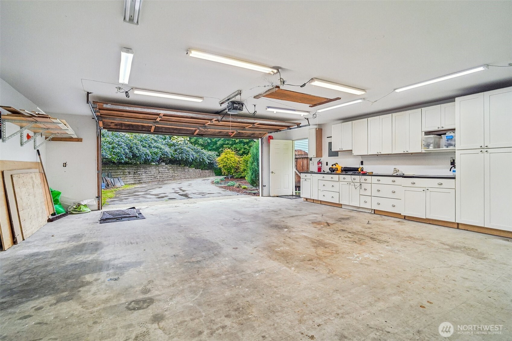 215 105th Avenue Property Photo 26