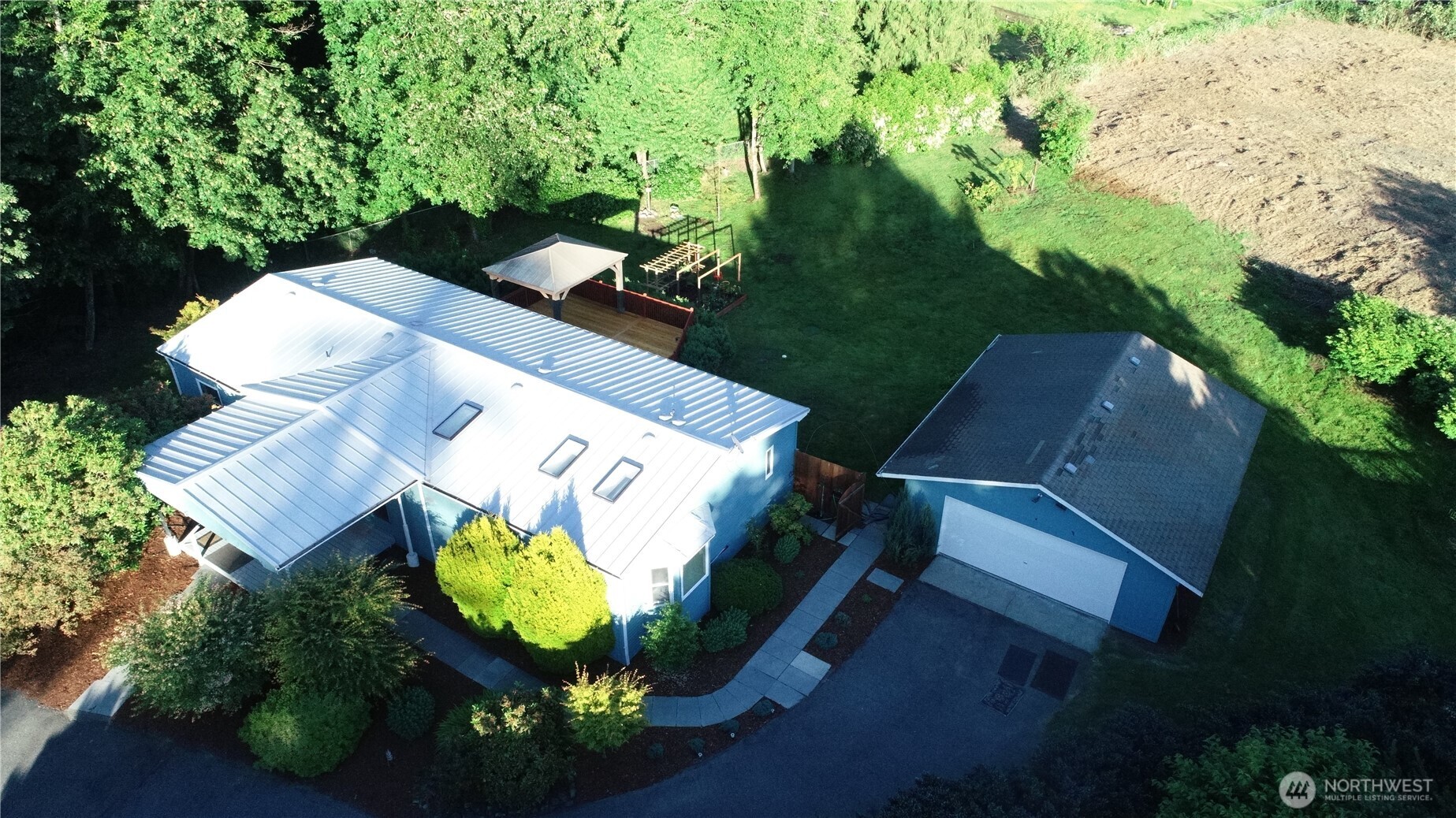 215 105th Avenue Property Photo 33