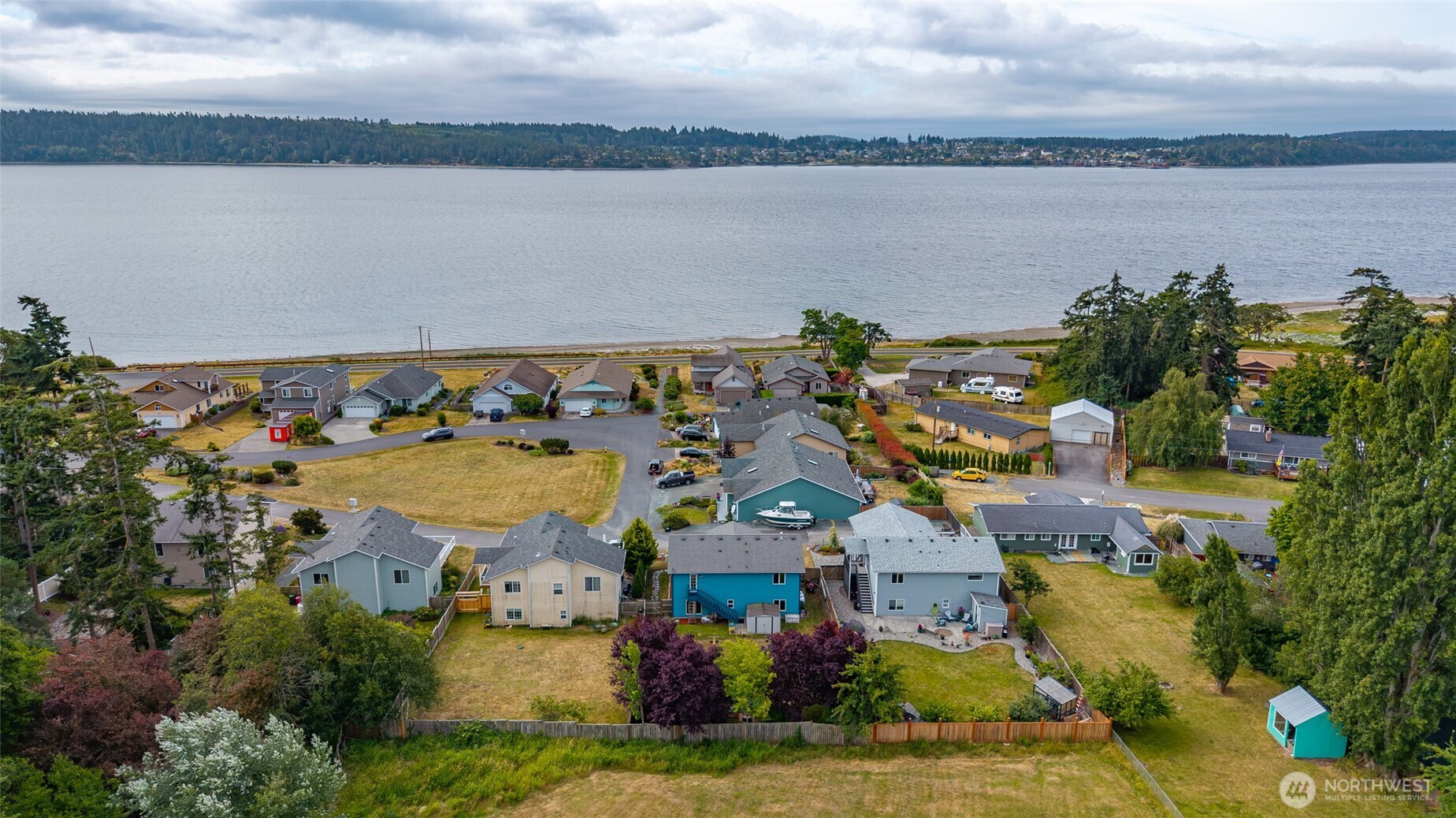 1086 Landing Circle Property Photo 4