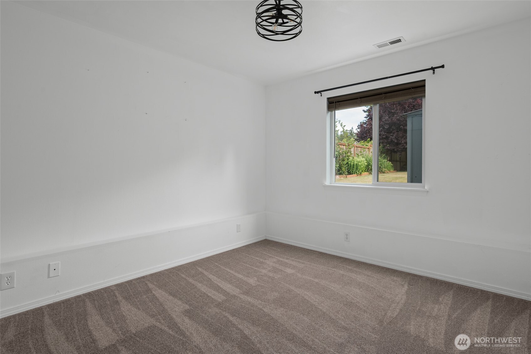 1086 Landing Circle Property Photo 24