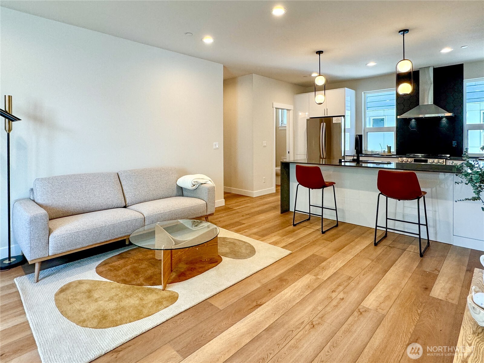6947 42nd Avenue Property Photo 8