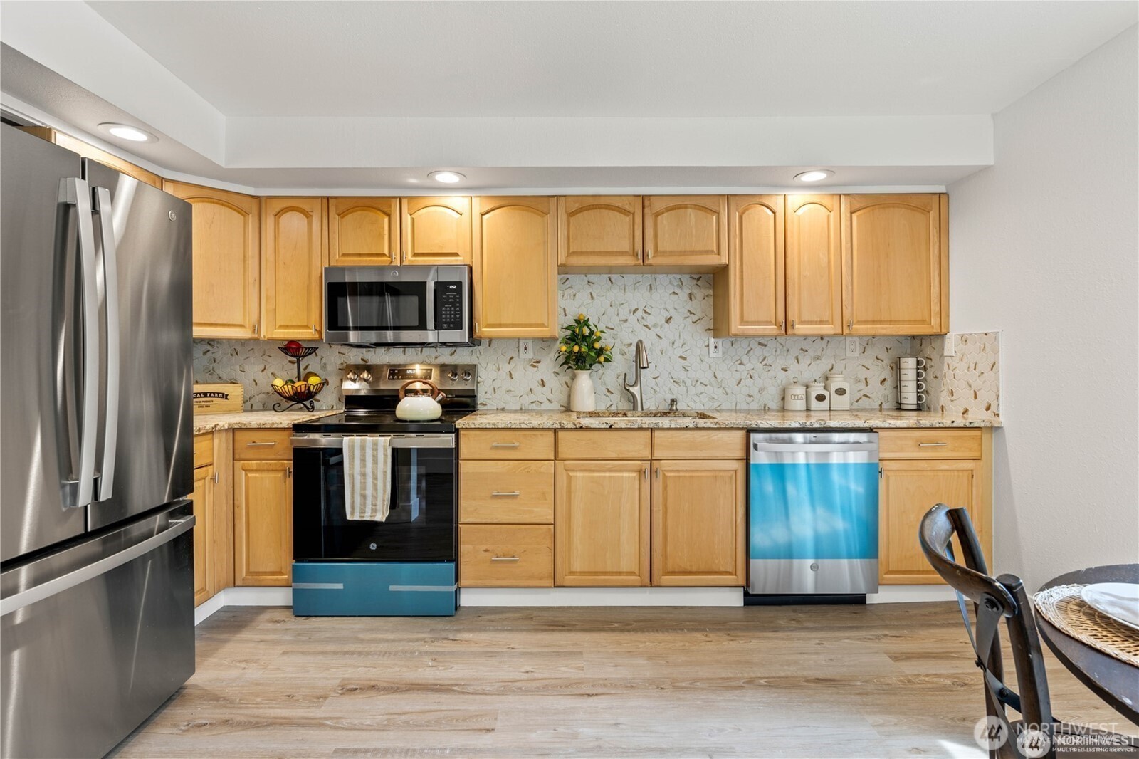 2749 Parkway Drive Property Photo 11