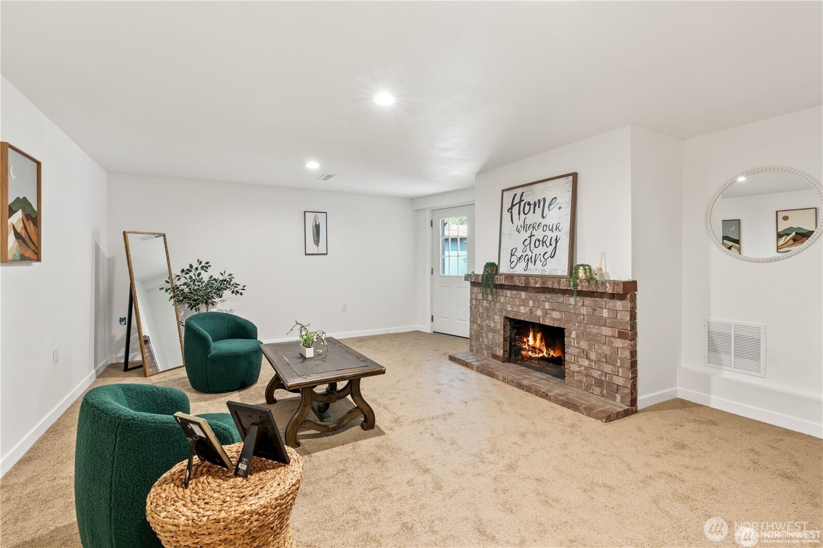 2749 Parkway Drive Property Photo 15