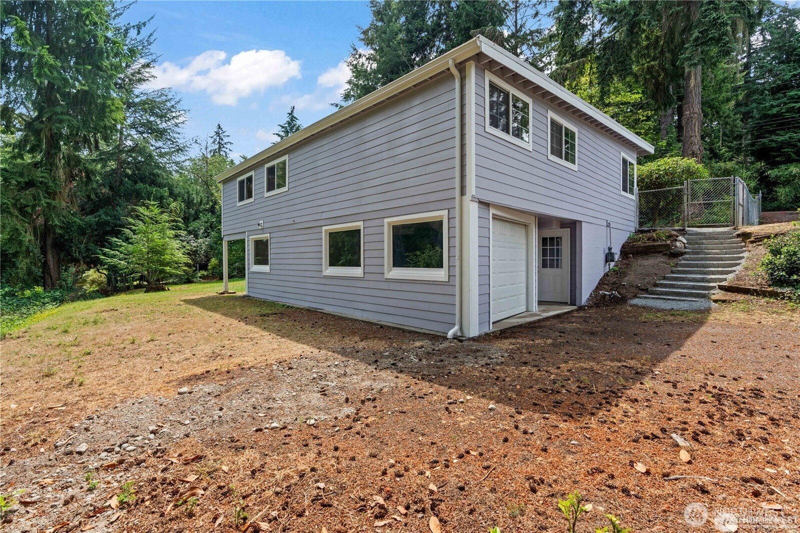 2749 Parkway Drive Property Photo 22