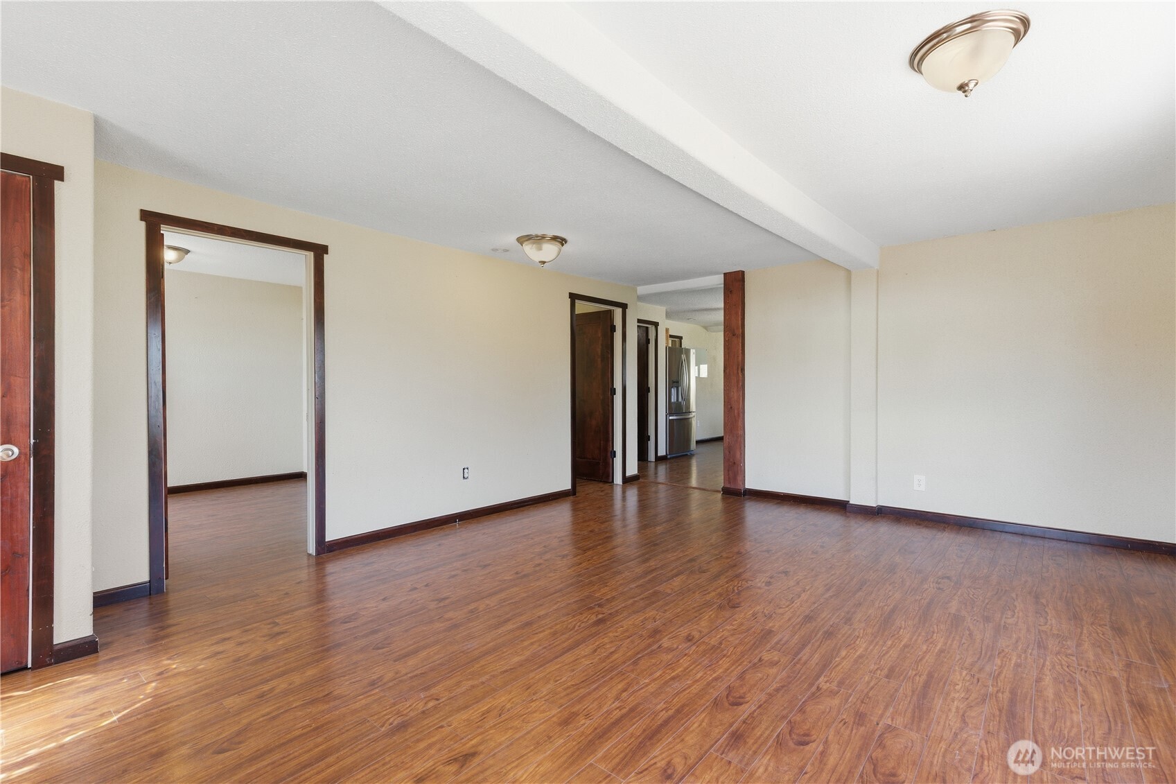 410 W Bartlett Street Property Photo 6