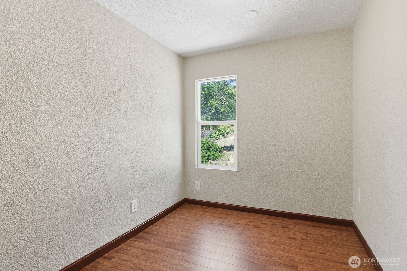 410 W Bartlett Street Property Photo 15