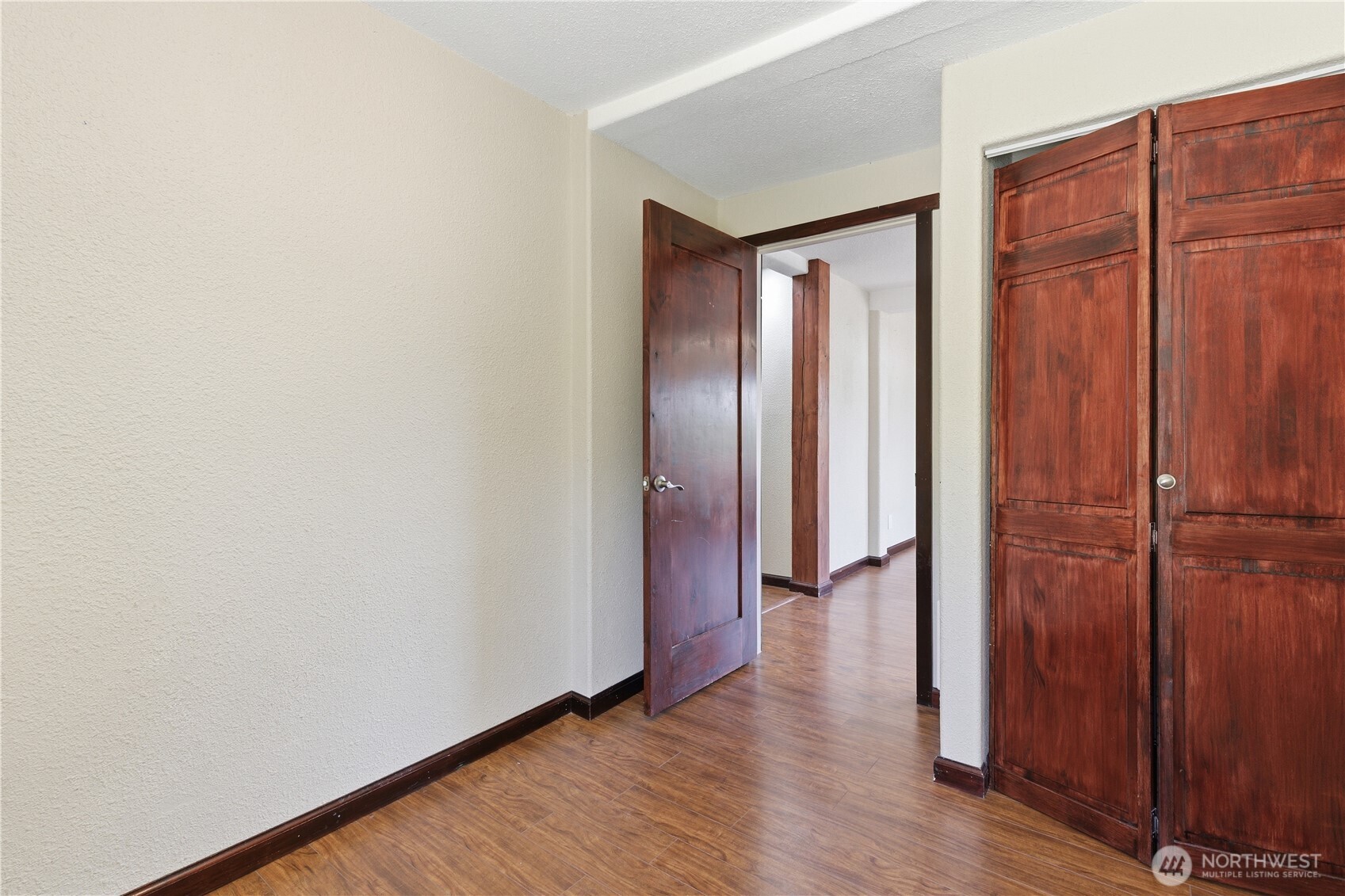 410 W Bartlett Street Property Photo 16