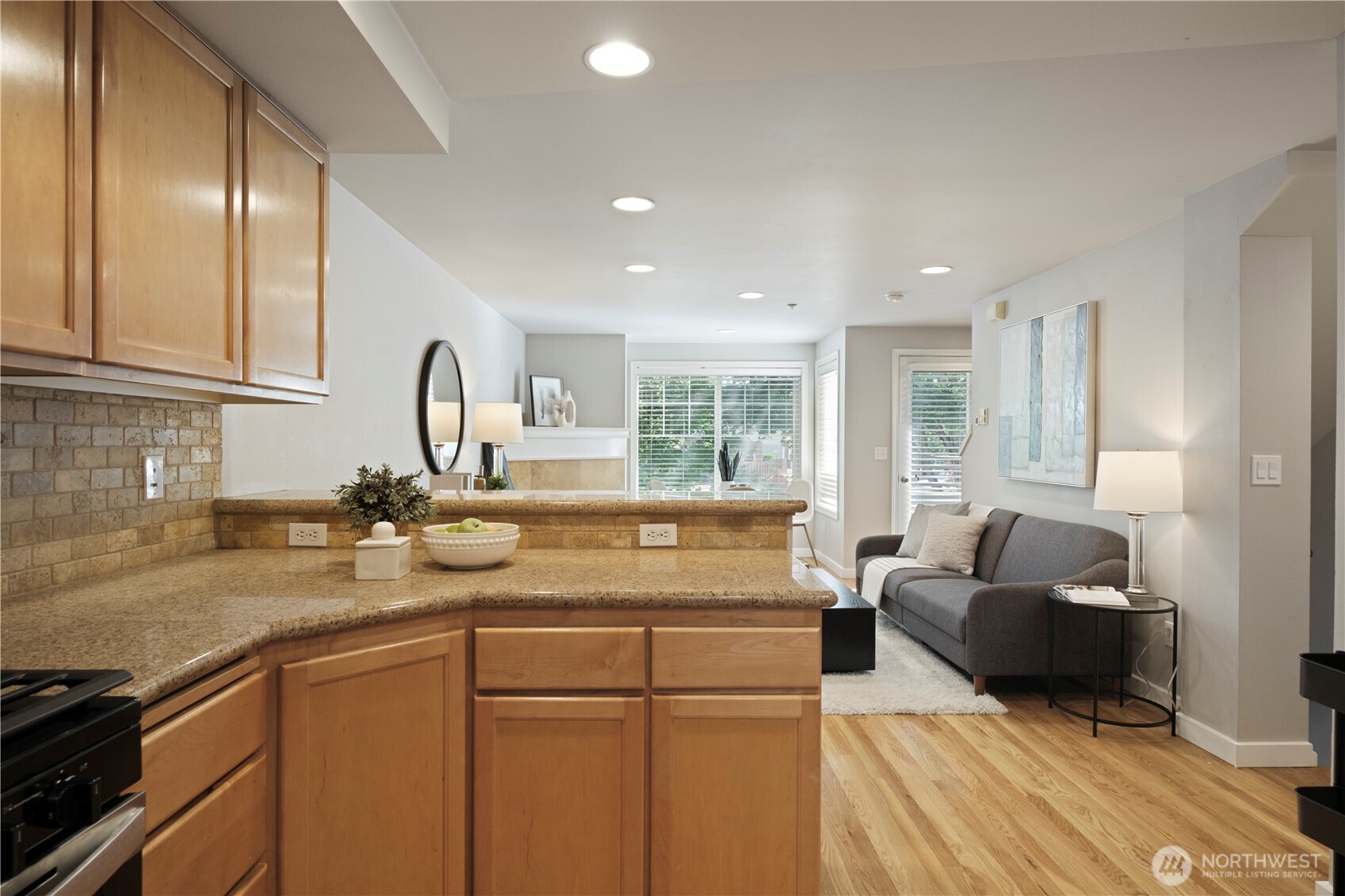 443 Ne Ravenna Boulevard B Property Photo 14
