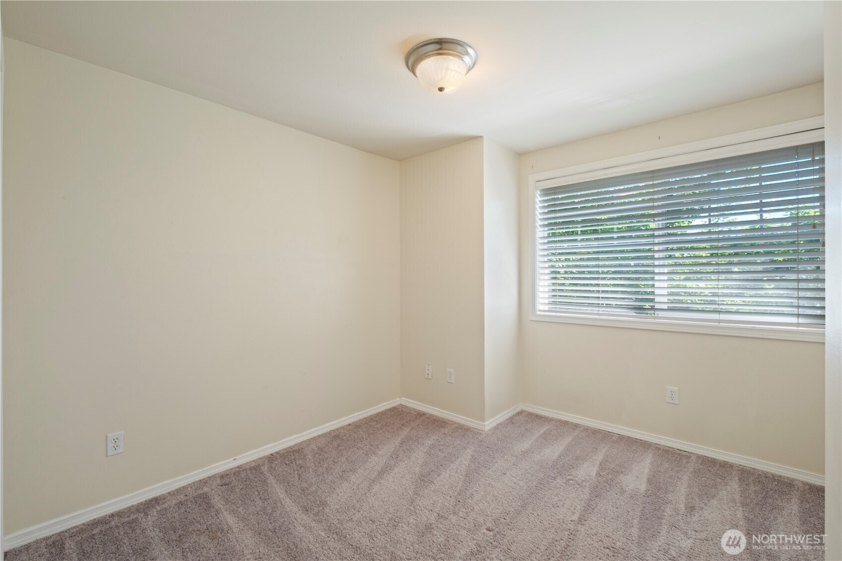 443 Ne Ravenna Boulevard B Property Photo 19