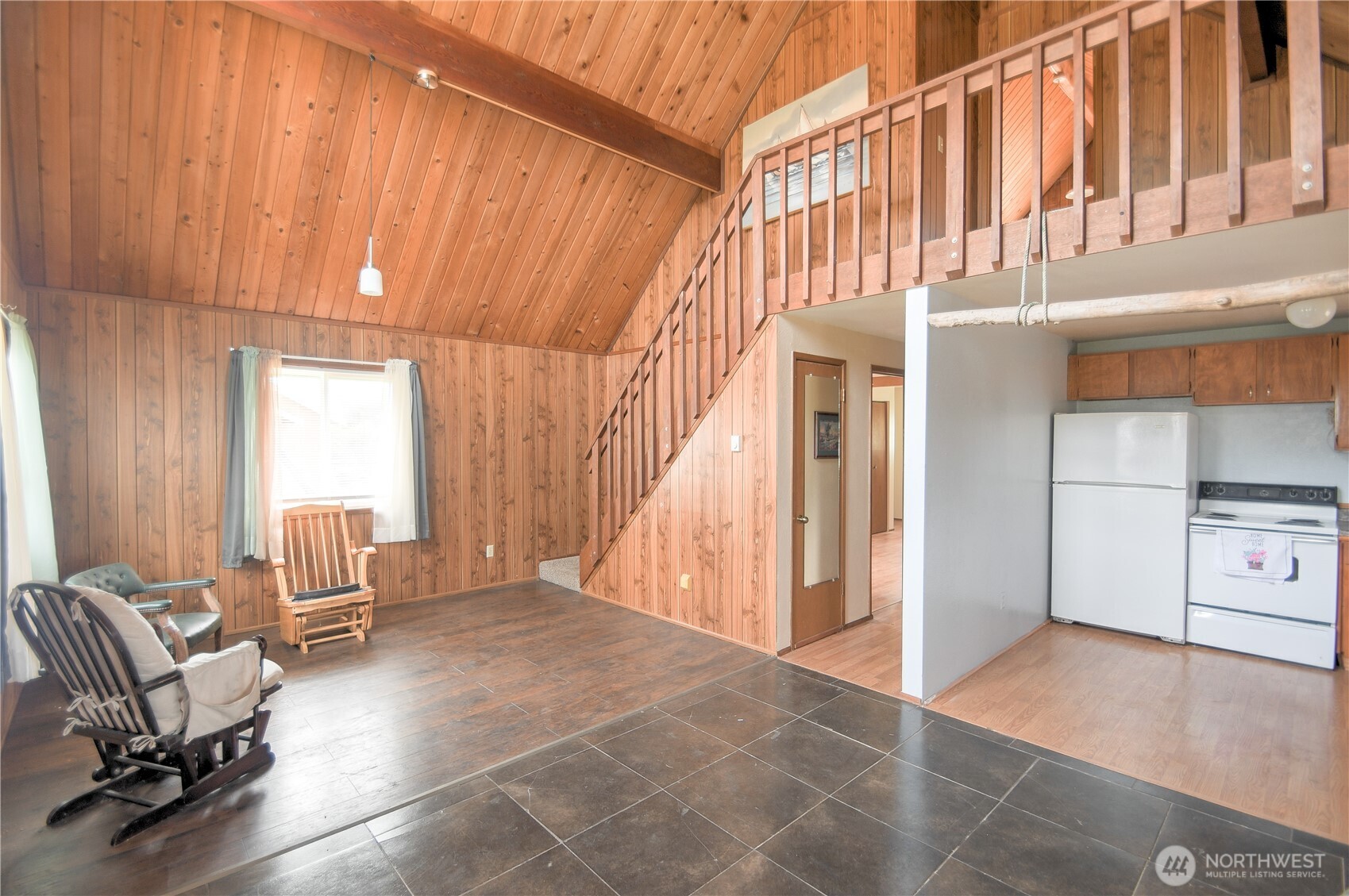 1205 Fairwood Drive Property Photo 8