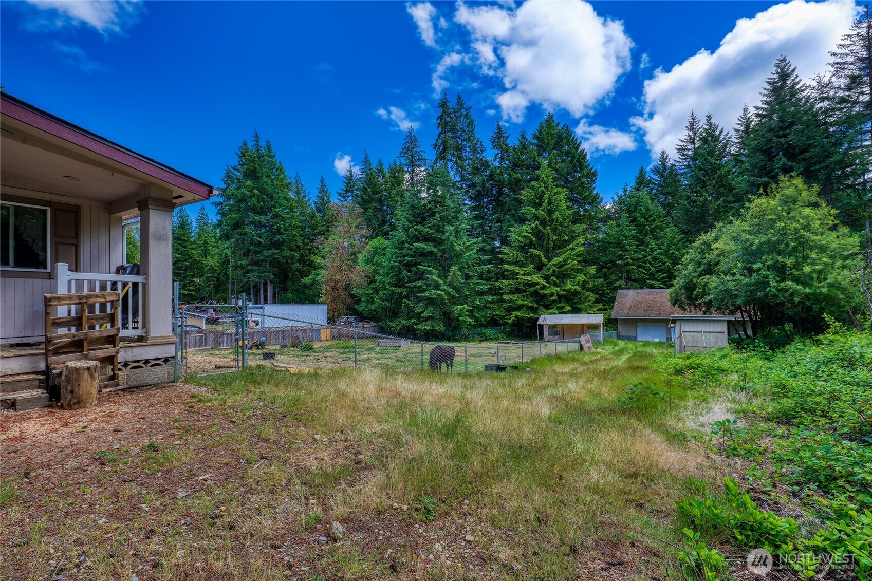 2026 Se Yakima Street Property Photo 5