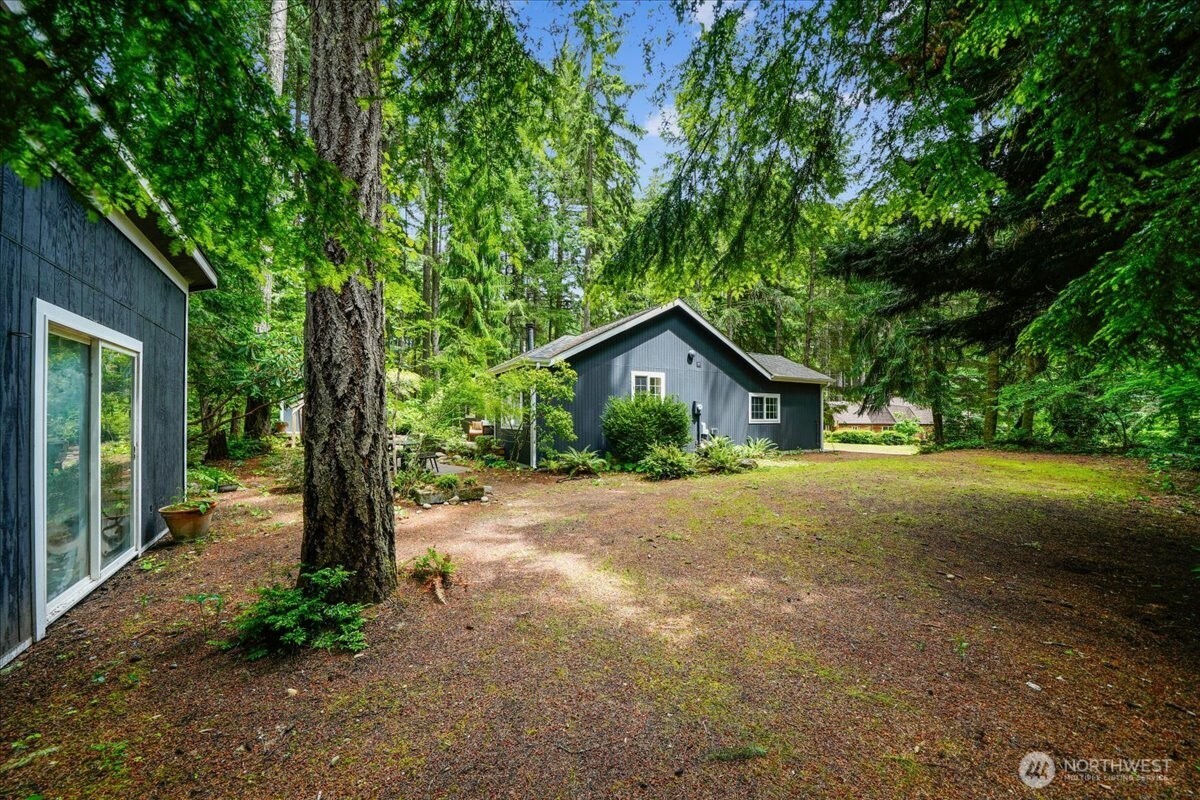 10002 Edgewood Drive Property Photo 3