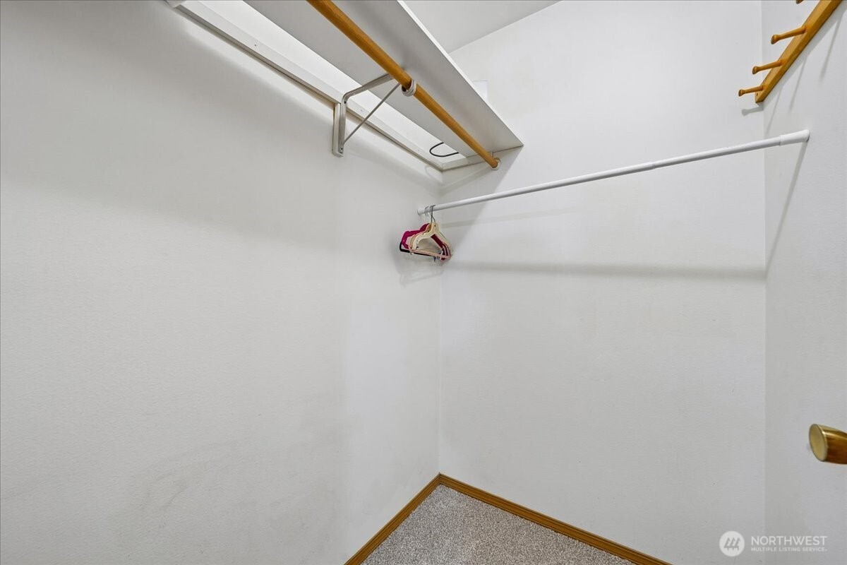 10002 Edgewood Drive Property Photo 25