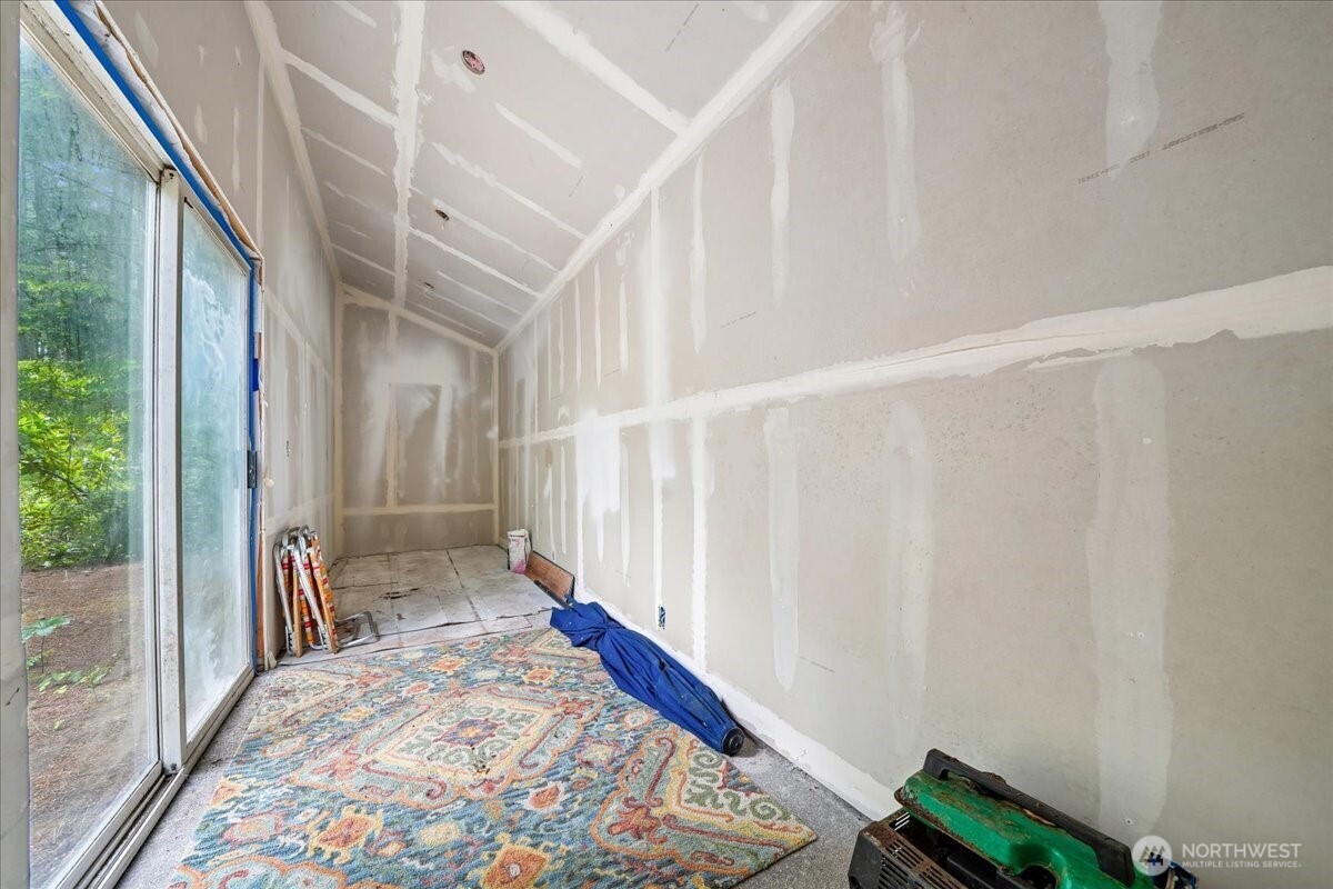 10002 Edgewood Drive Property Photo 35