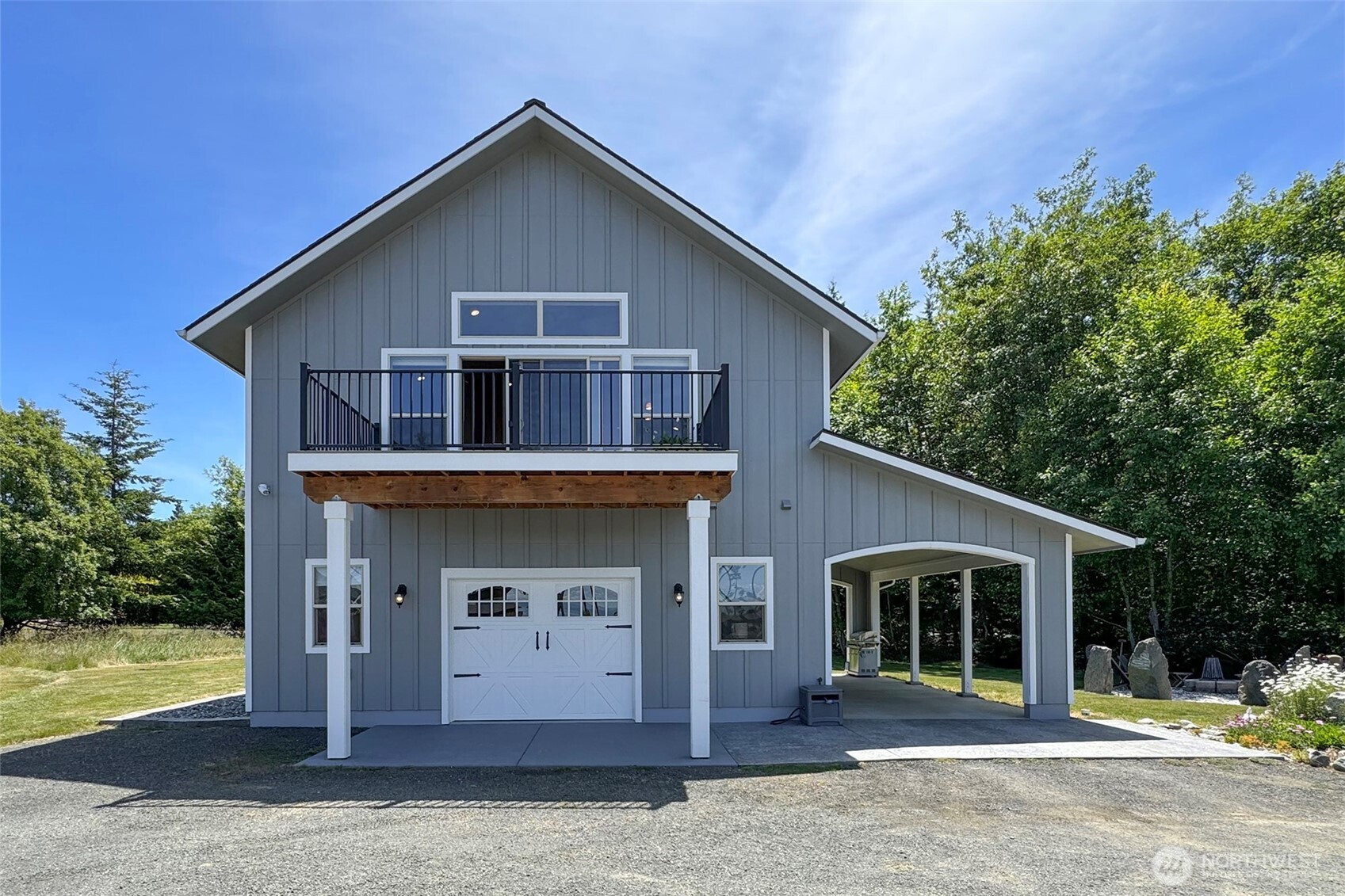 1117 Walker Street Property Photo 2