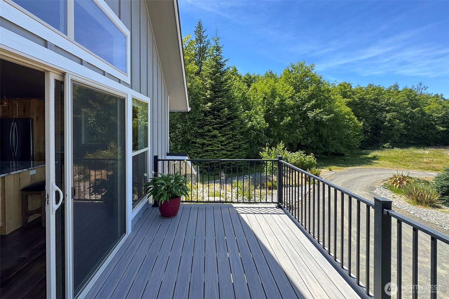 1117 Walker Street Property Photo 17