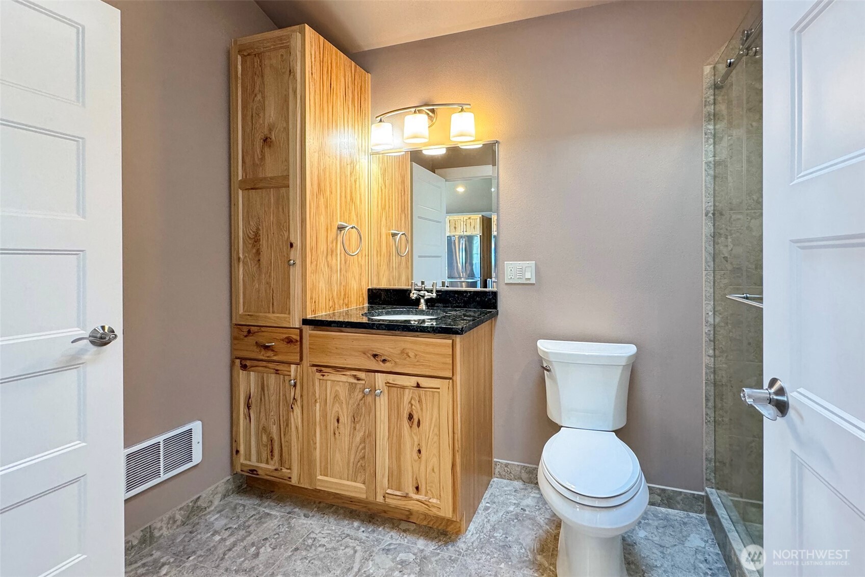 1117 Walker Street Property Photo 21