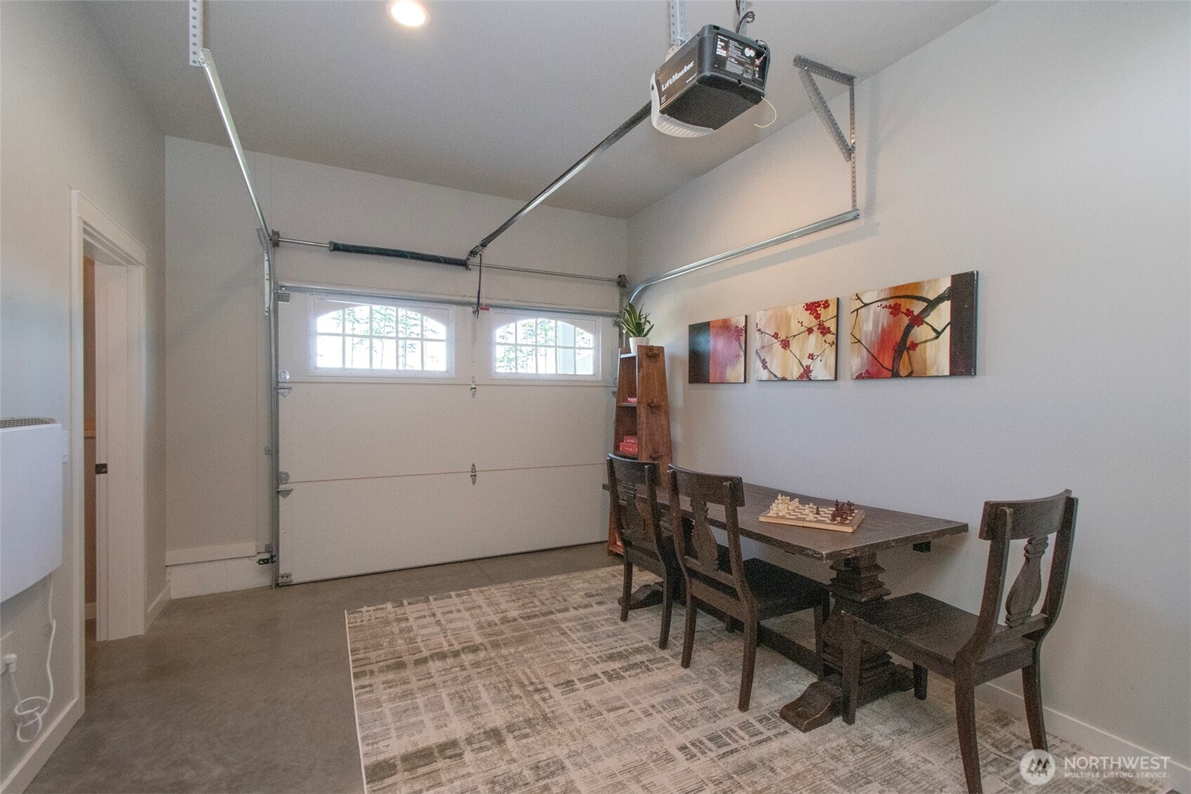 1117 Walker Street Property Photo 32