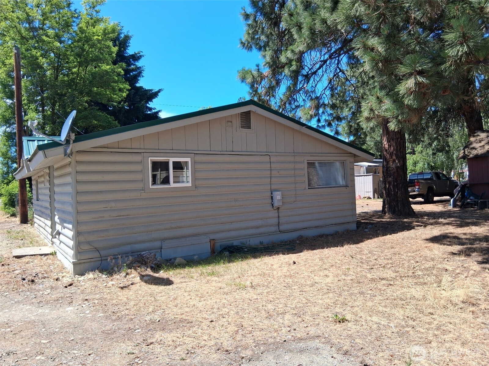 415 Broadway Avenue Property Photo 13