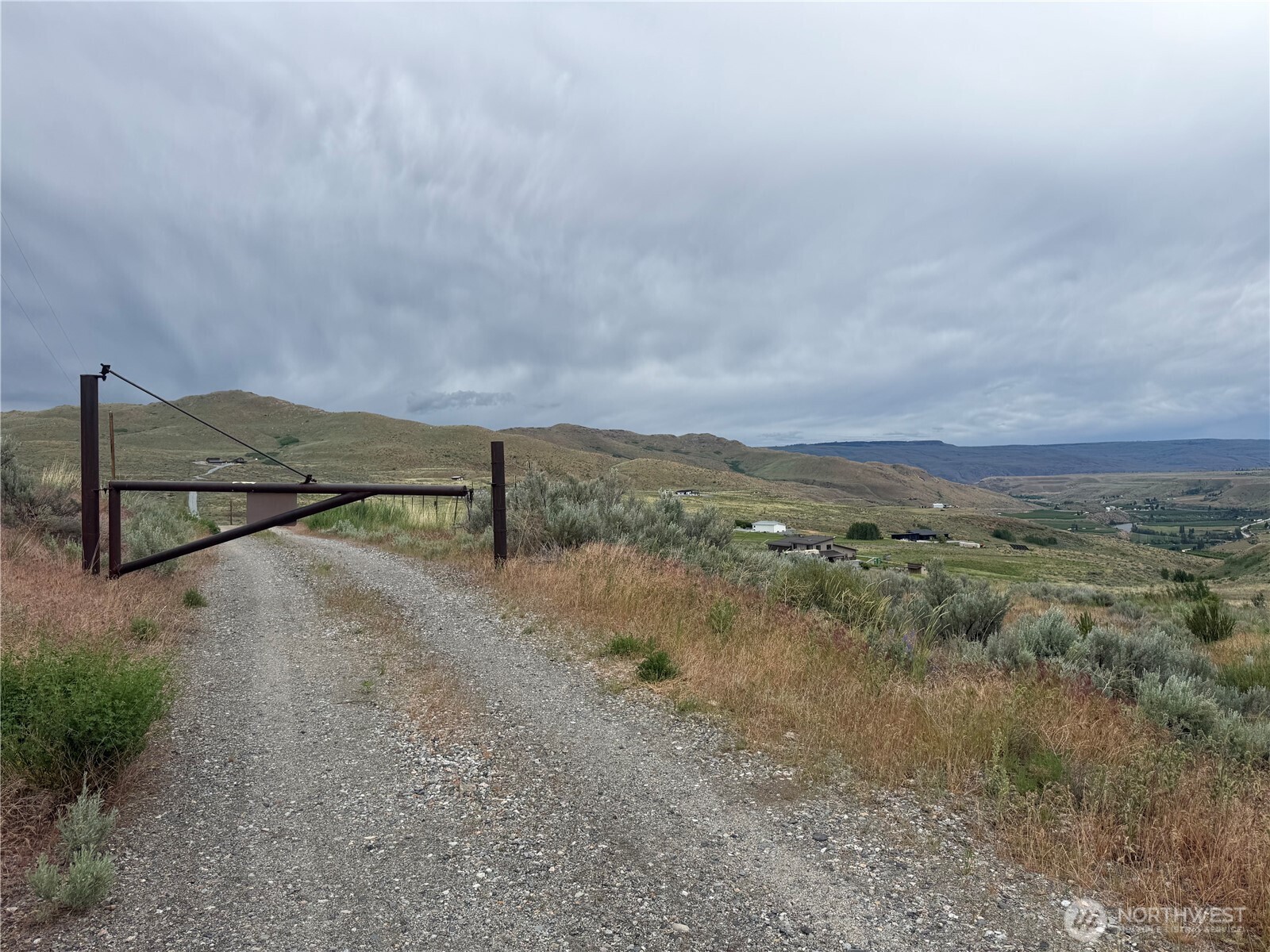 300 Buckhorn Mountain Drive Property Photo 6
