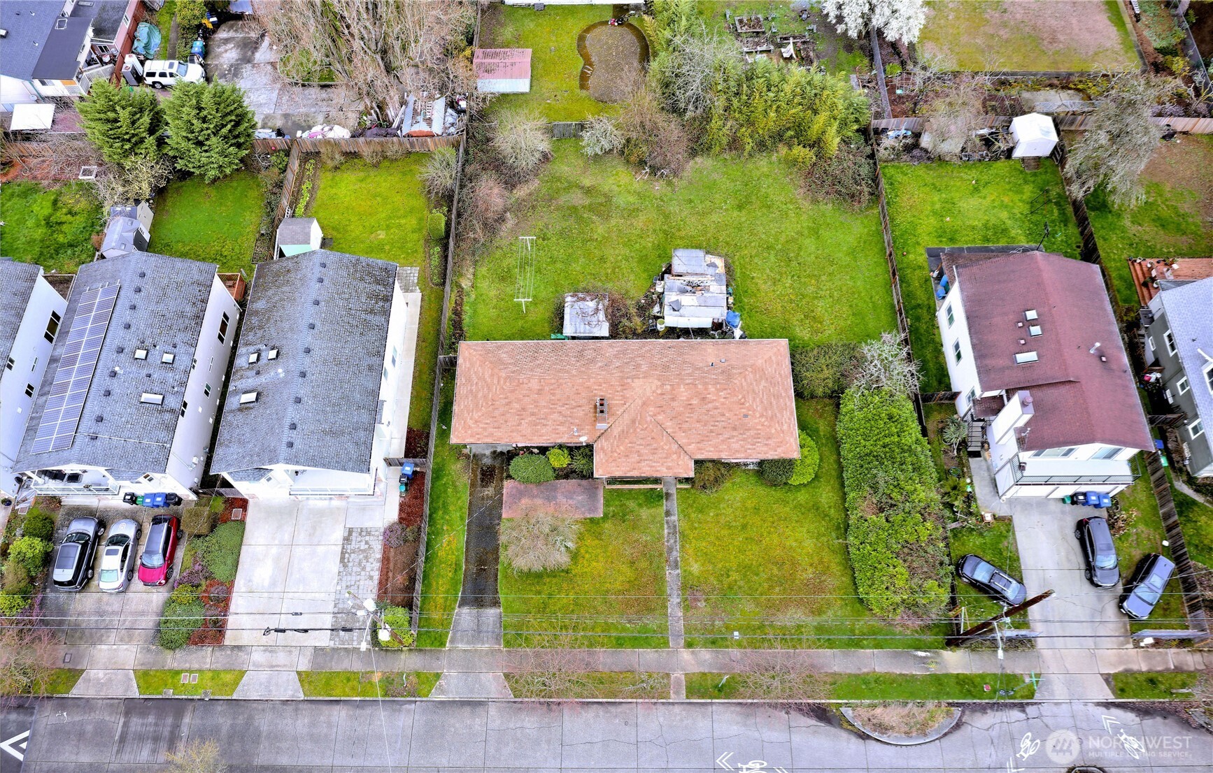 4422 S Myrtle Street Property Photo 8